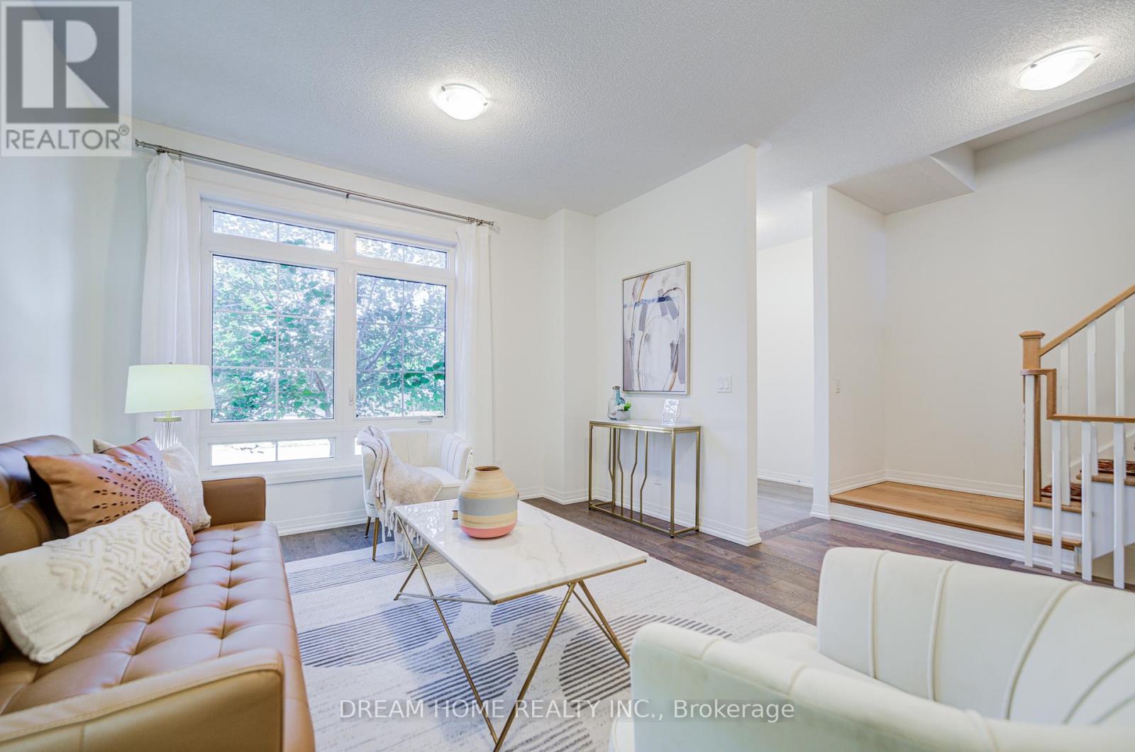 Photo 5 of 288 Buchanan Drive, Markham ON