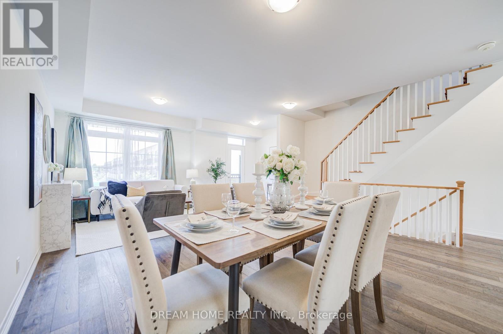 Photo 8 of 288 Buchanan Drive, Markham ON