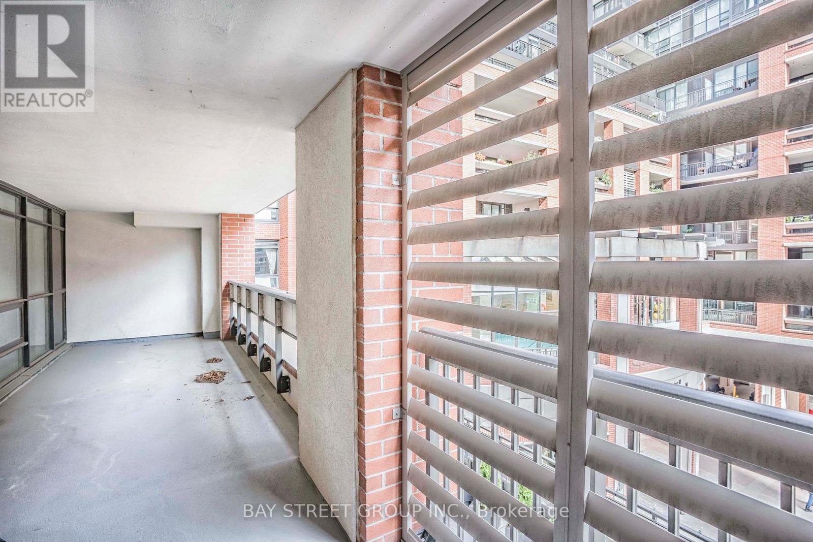 Photo 30 of 331 830 Lawrence Avenue W, Toronto ON