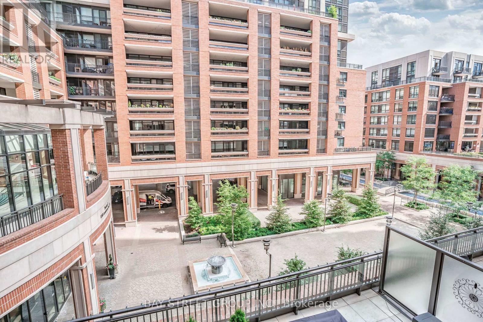 Photo 33 of 331 830 Lawrence Avenue W, Toronto ON