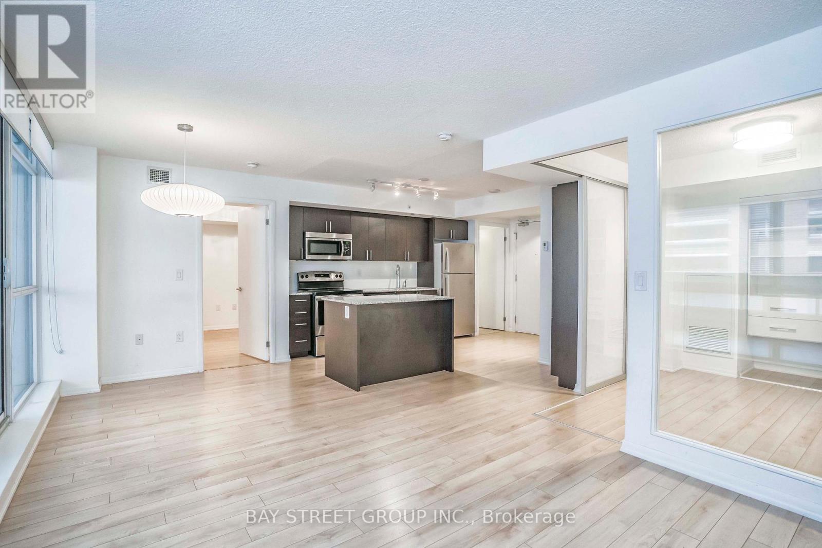 Photo 29 of 331 830 Lawrence Ave Avenue W, Toronto ON