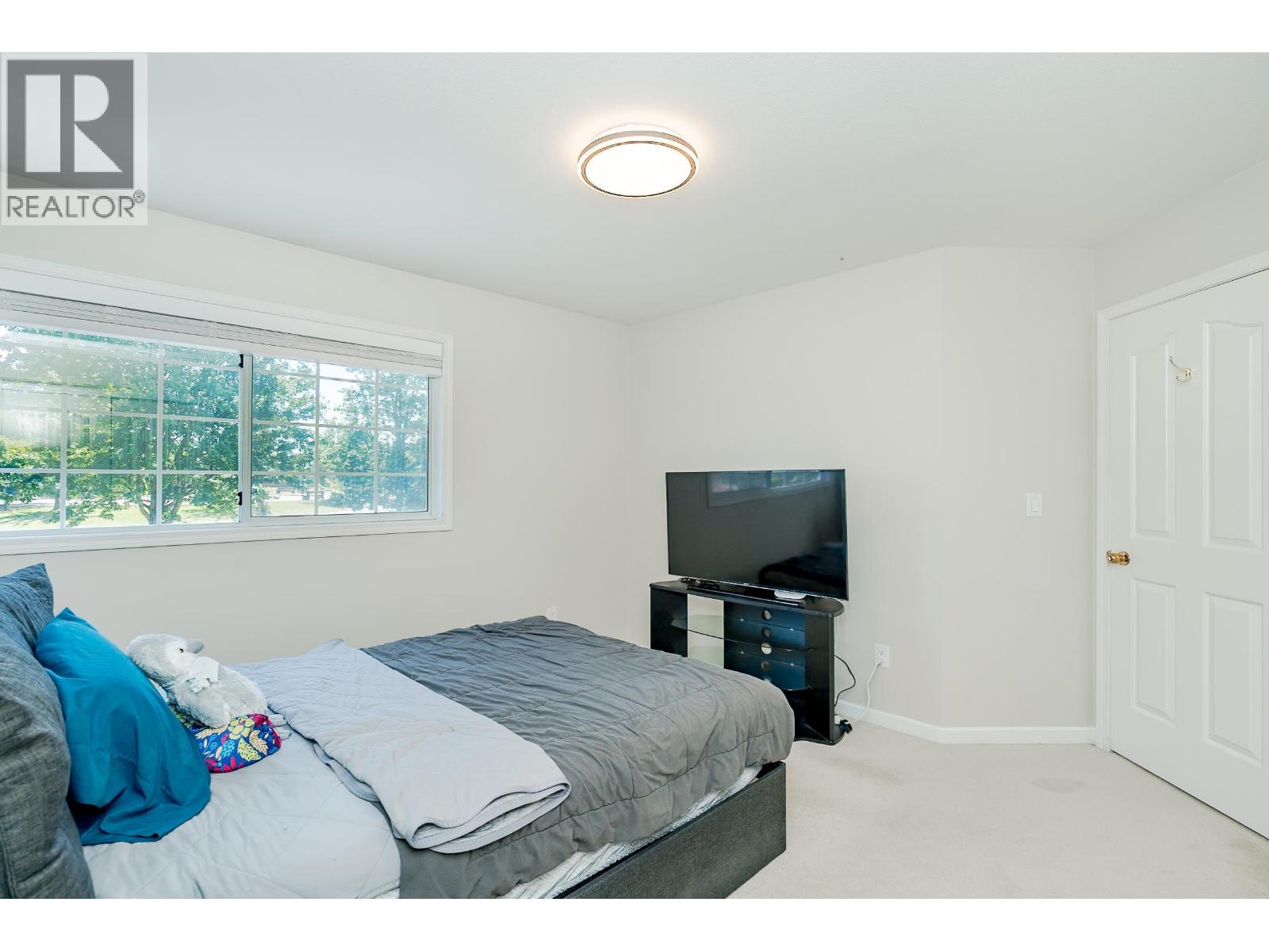 Photo 32 of 10171 Hall Avenue, Richmond BC