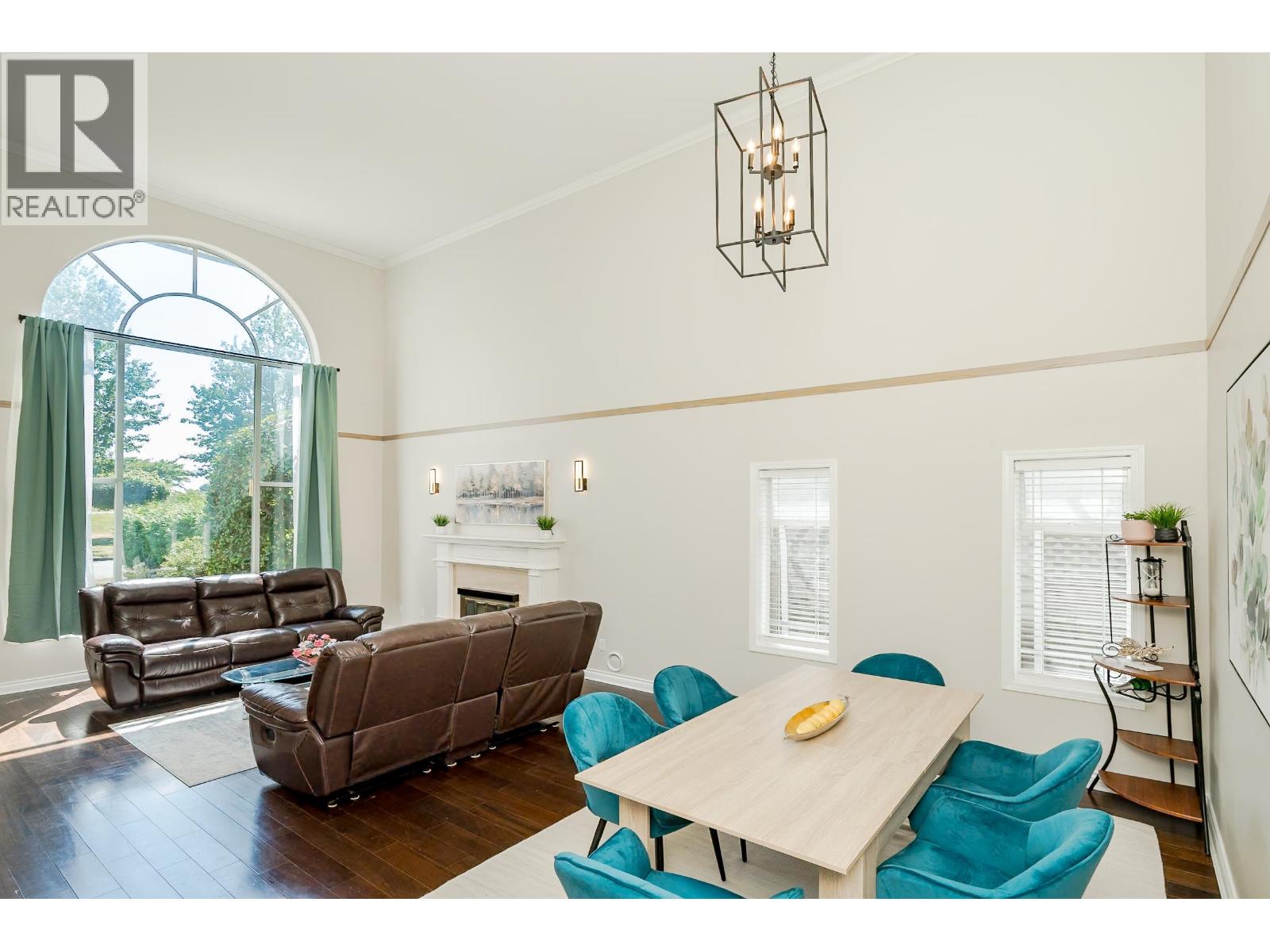 Photo 7 of 10171 Hall Avenue, Richmond BC