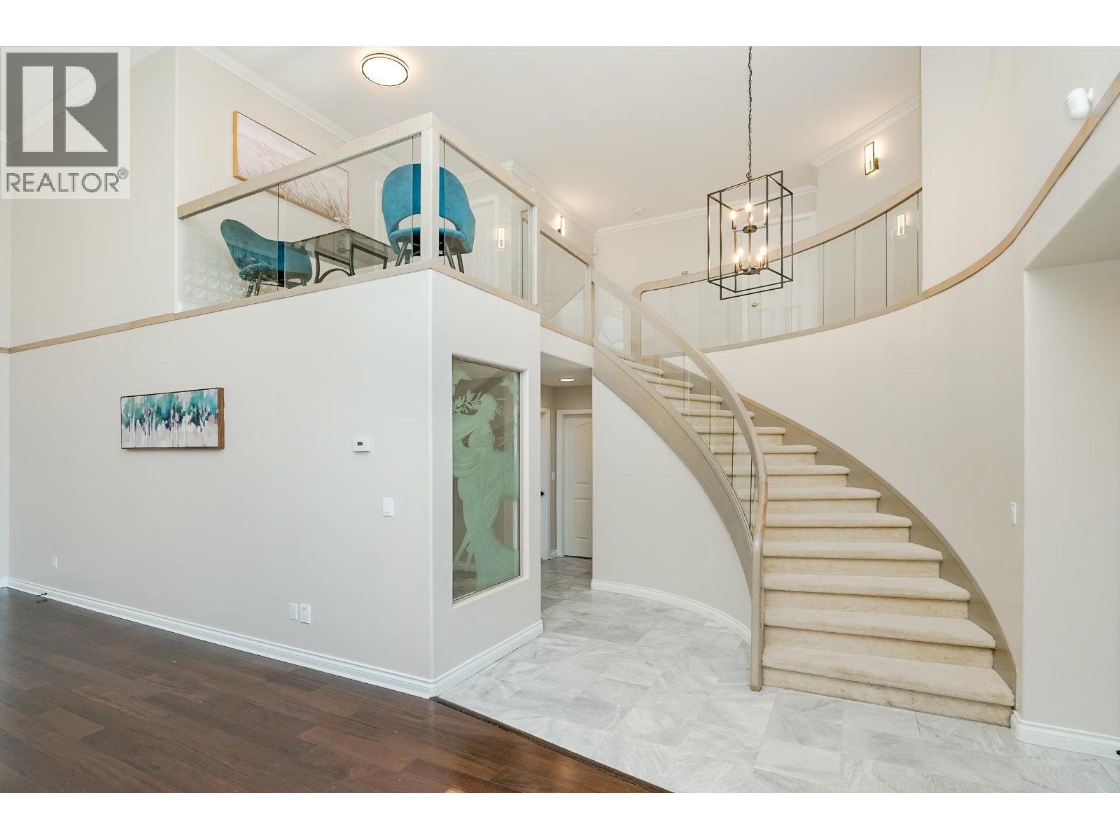 Photo 9 of 10171 Hall Avenue, Richmond BC
