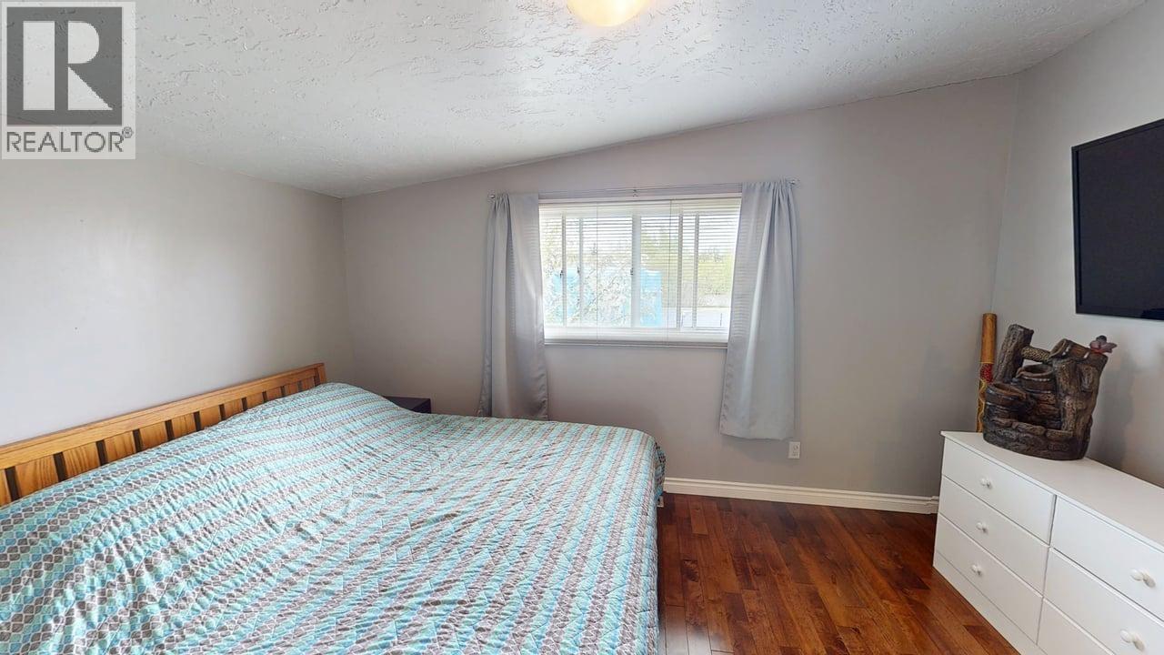 Photo 18 of 9516 113 Avenue, Fort St John BC