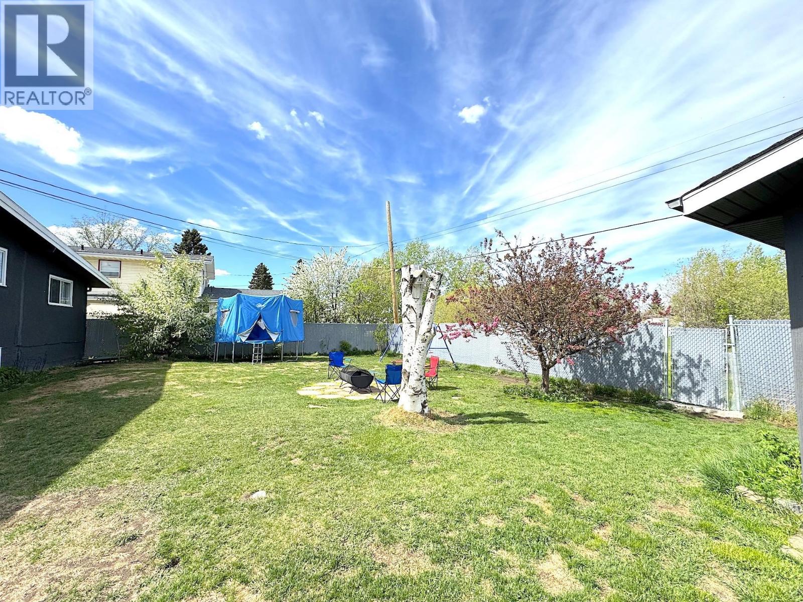 Photo 32 of 9516 113 Avenue, Fort St John BC