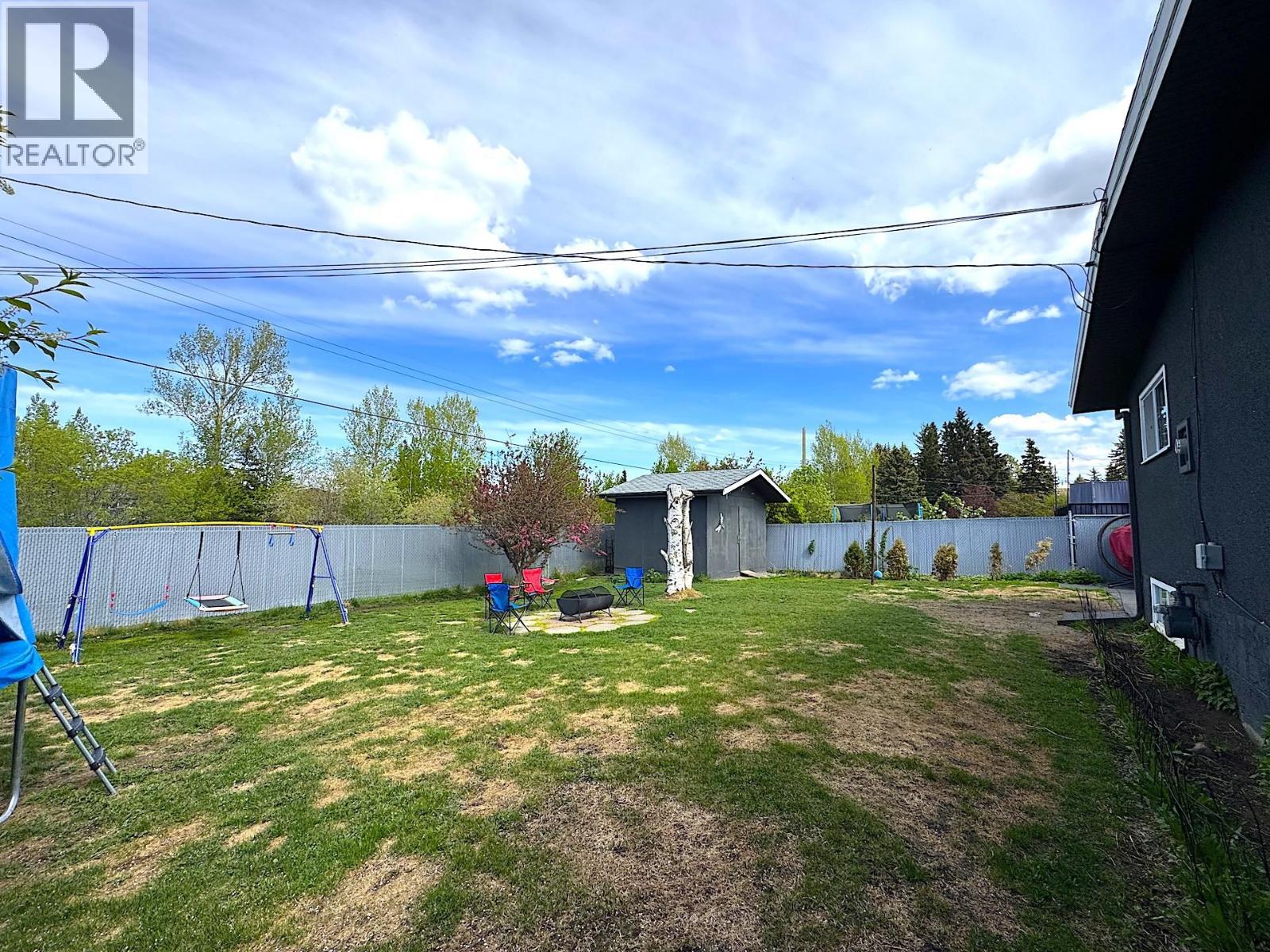 Photo 13 of 9516 113 Avenue, Fort St John BC