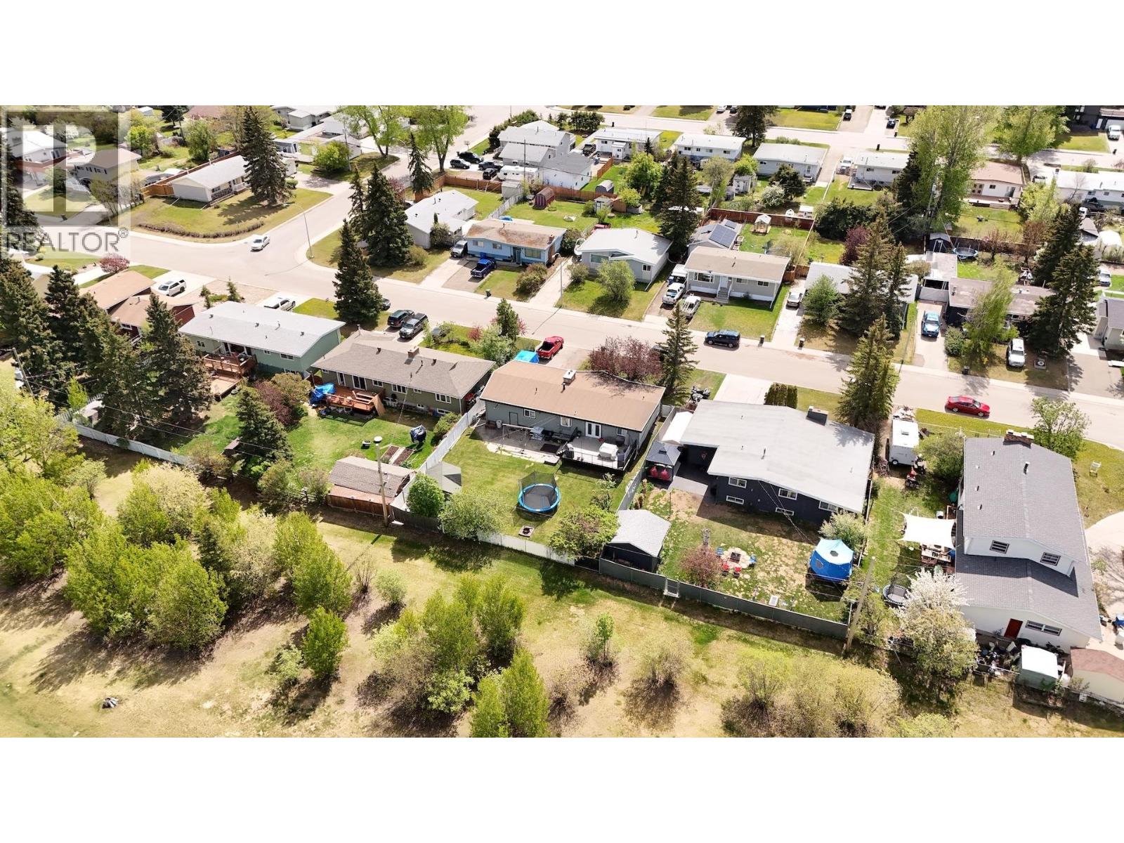 Photo 25 of 9516 113 Avenue, Fort St John BC