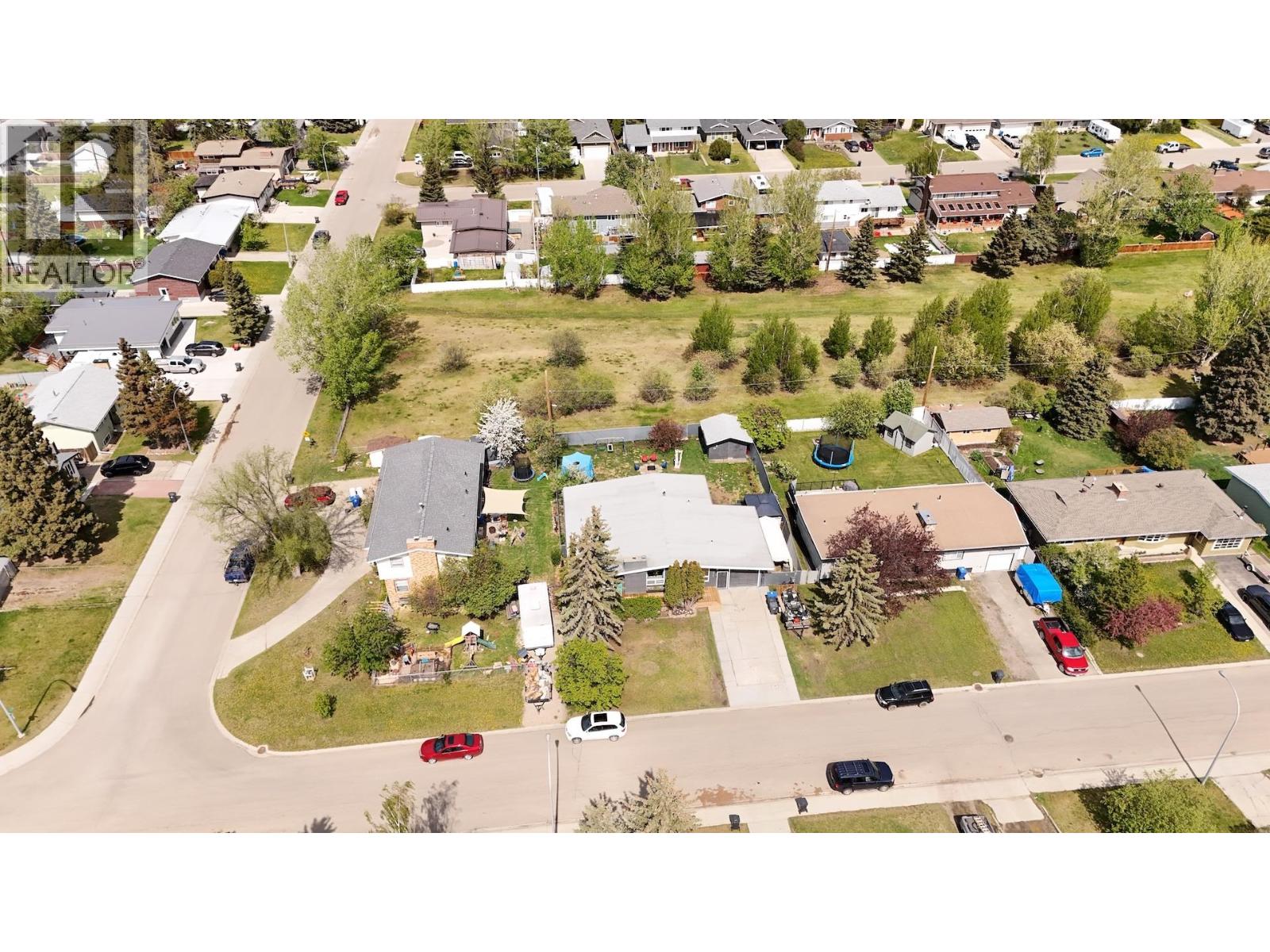 Photo 30 of 9516 113 Avenue, Fort St John BC
