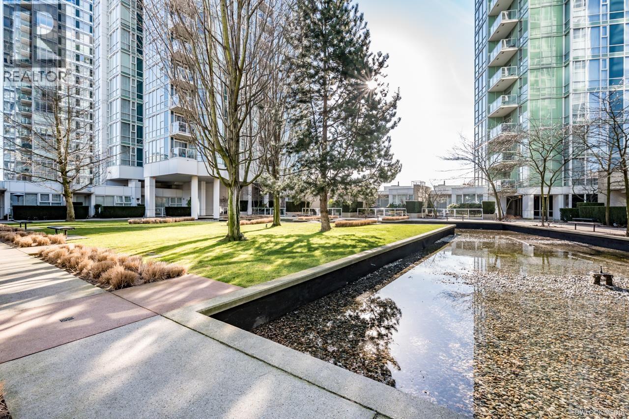 Photo 30 of 2608 198 Aquarius Mews, Vancouver BC