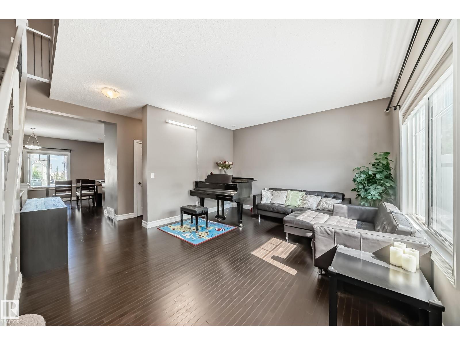 Photo 13 of 6 2003 Rabbit Hill Rd Nw Nw, Edmonton AB