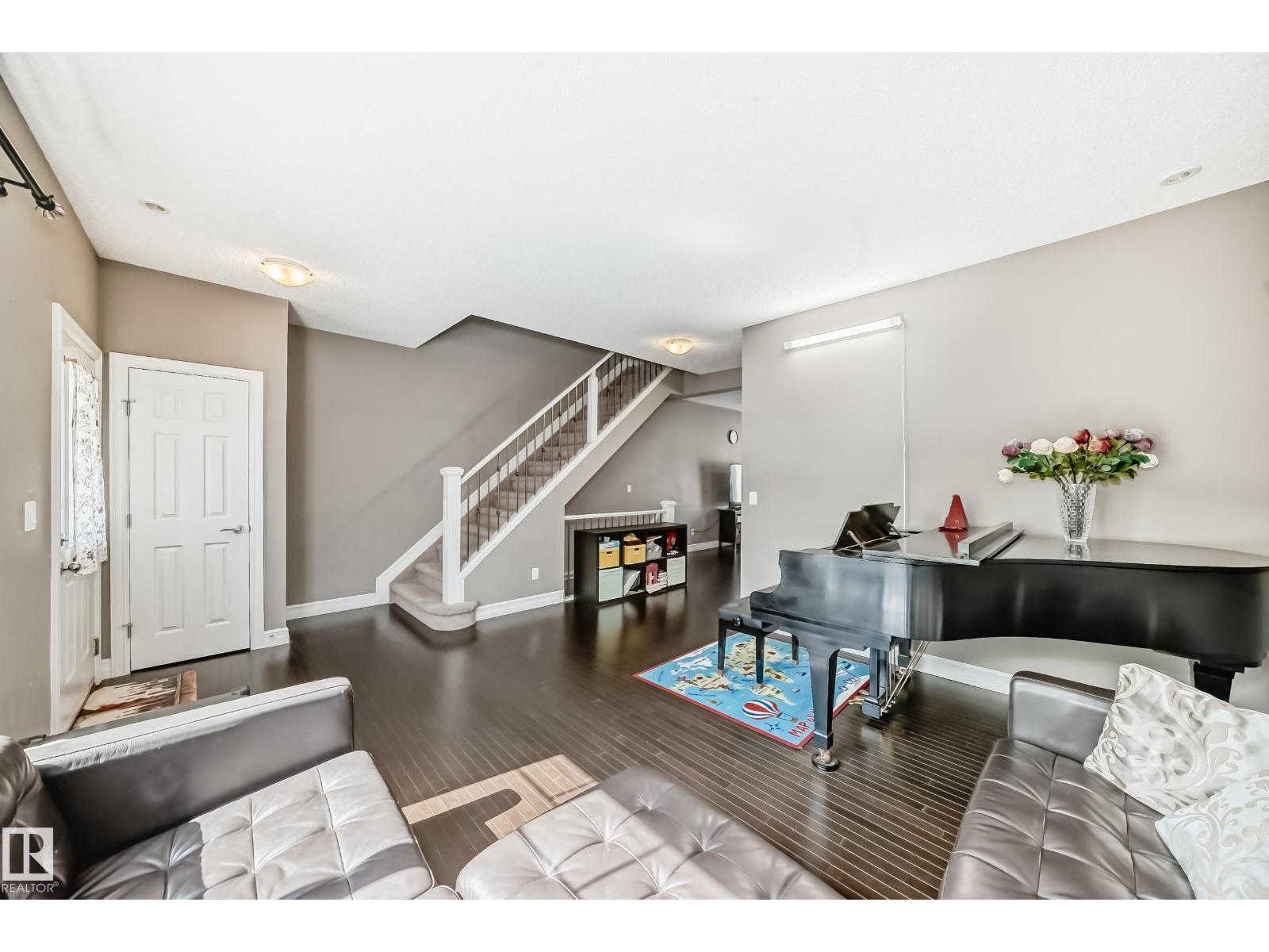 Photo 14 of 6 2003 Rabbit Hill Rd Nw Nw, Edmonton AB