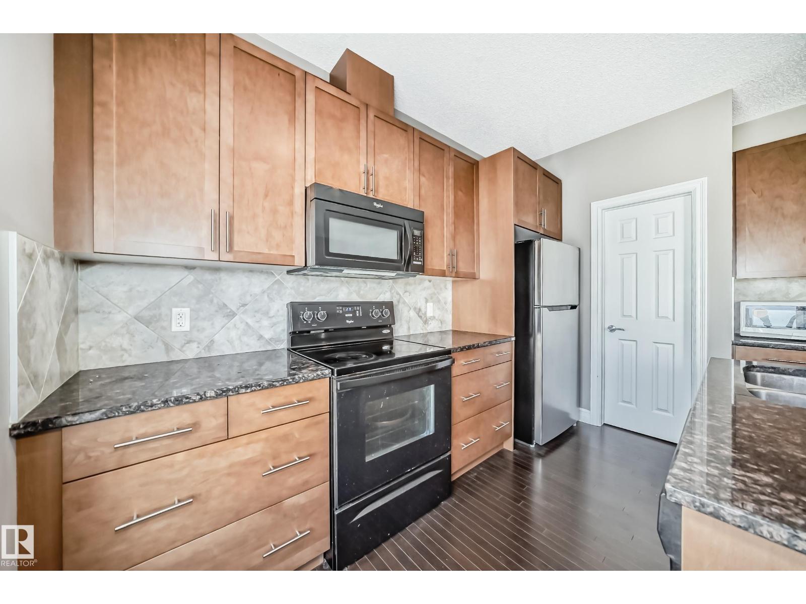Photo 5 of 6 2003 Rabbit Hill Rd Nw Nw, Edmonton AB