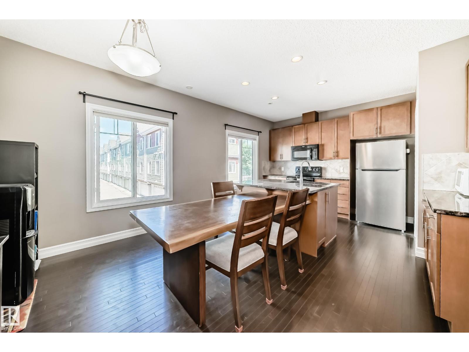 Photo 9 of 6 2003 Rabbit Hill Rd Nw Nw, Edmonton AB