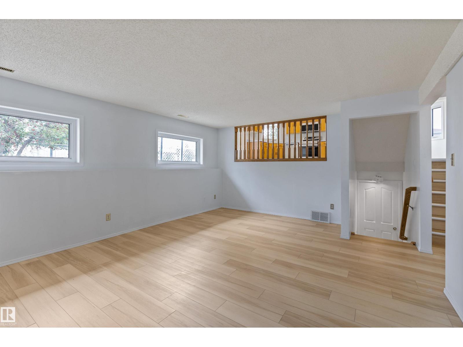 Photo 15 of 12823 157 Av Nw, Edmonton AB
