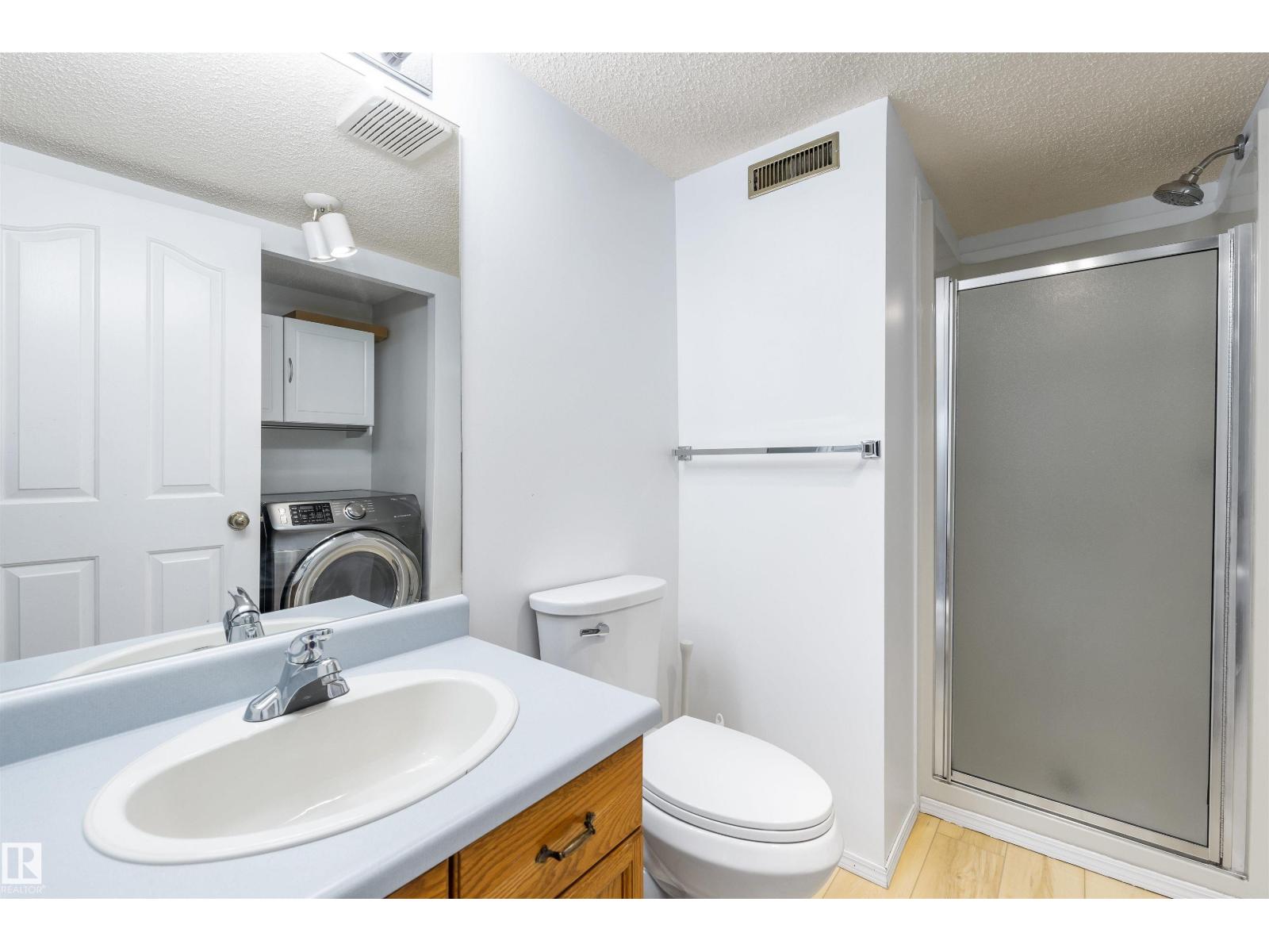 Photo 18 of 12823 157 Av Nw, Edmonton AB