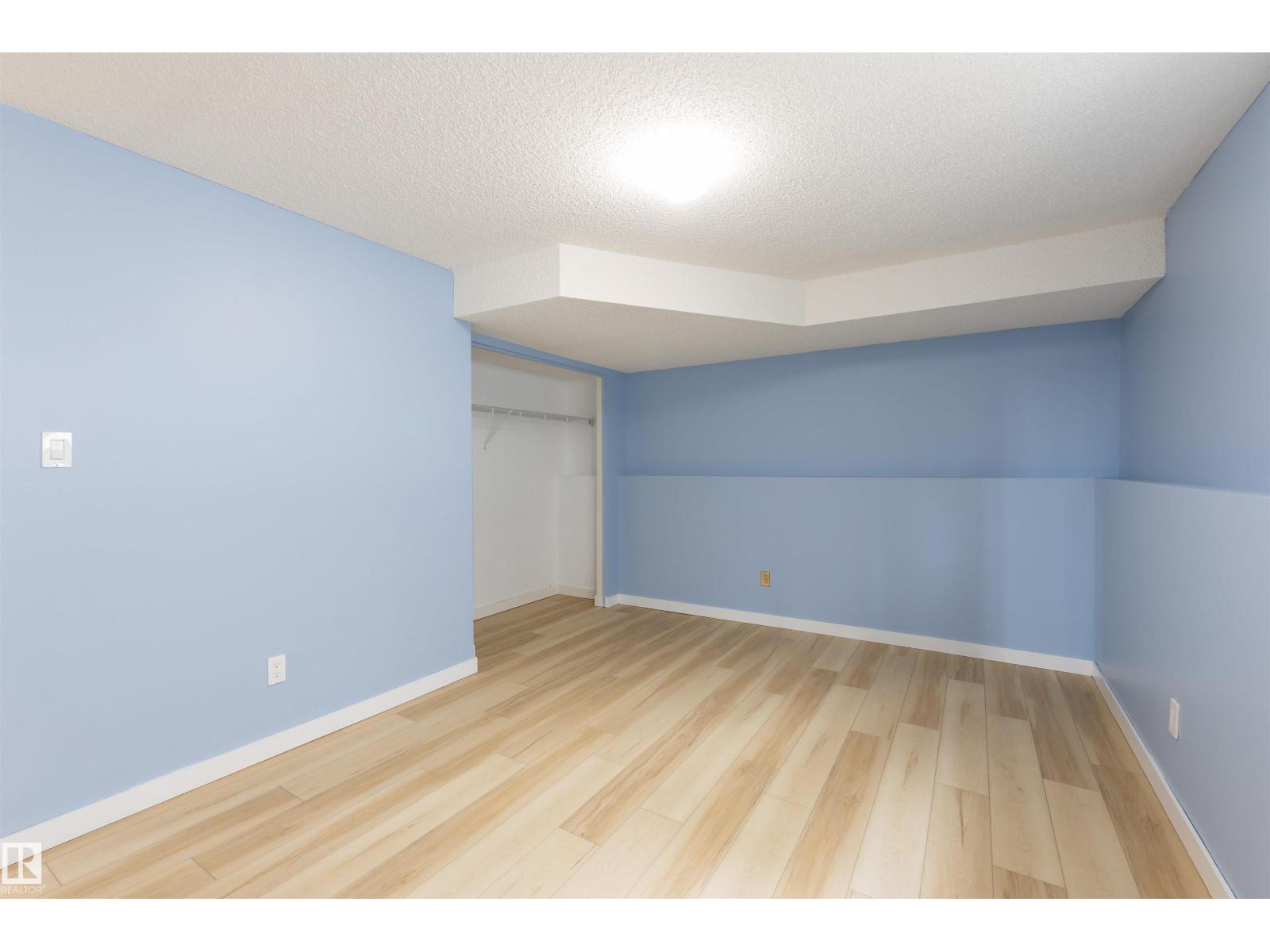 Photo 21 of 12823 157 Av Nw, Edmonton AB