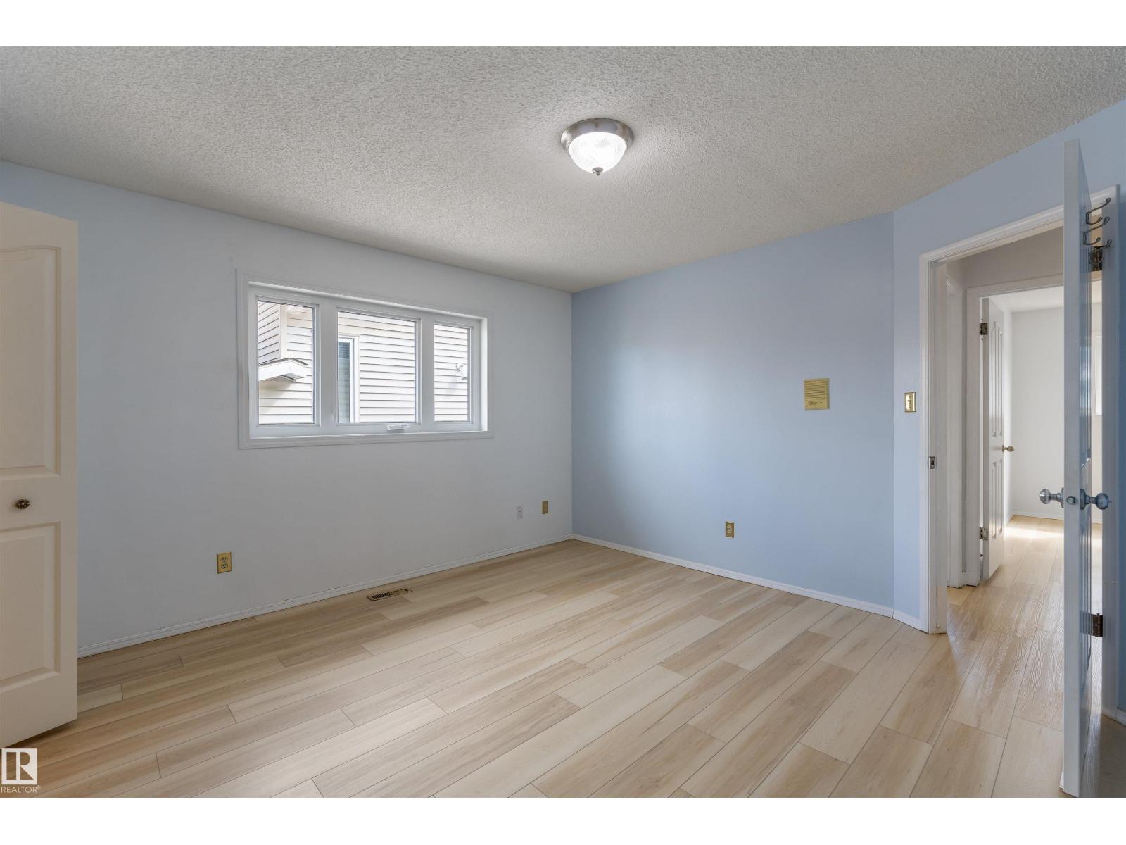 Photo 28 of 12823 157 Av Nw, Edmonton AB
