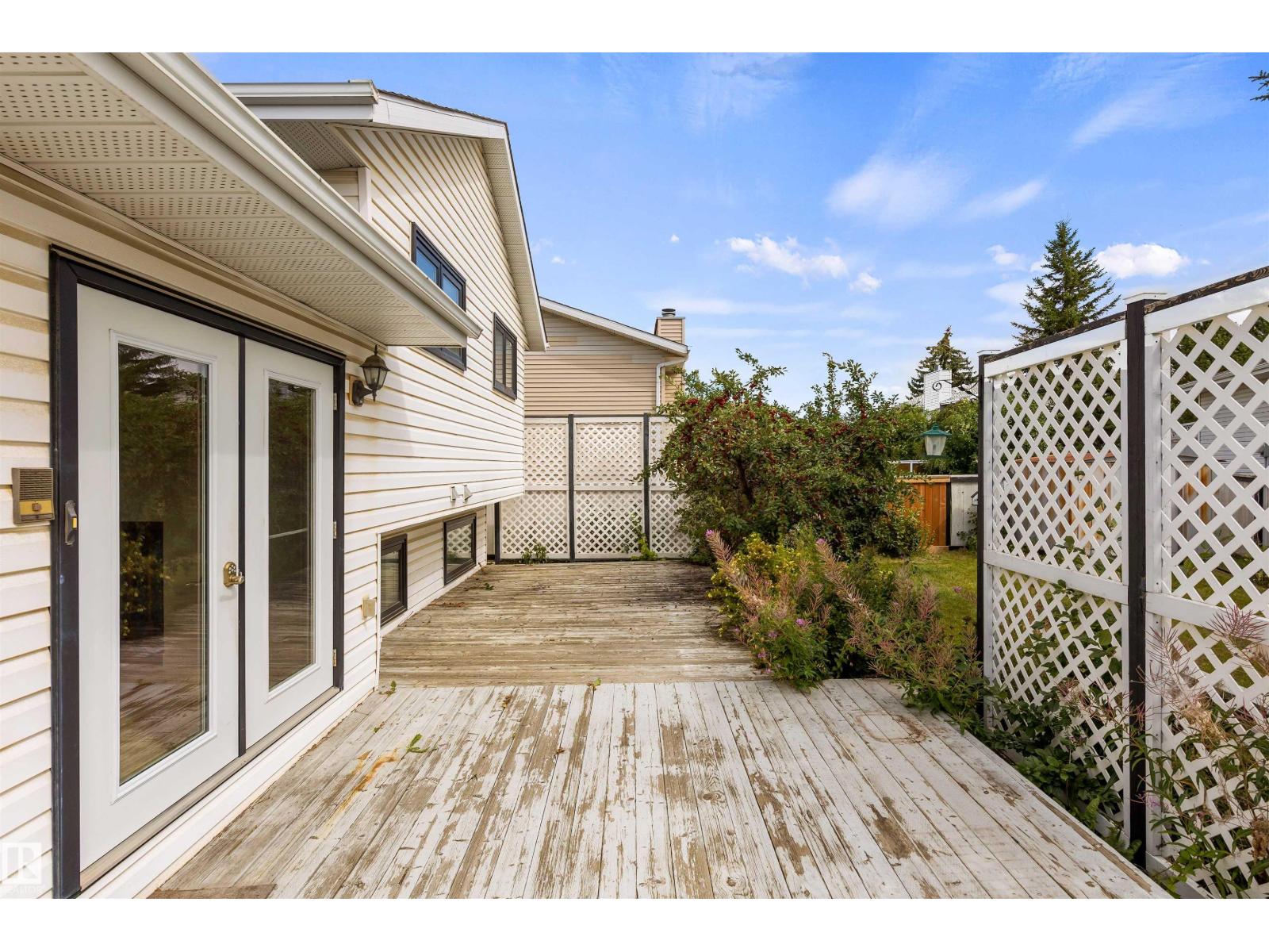 Photo 35 of 12823 157 Av Nw, Edmonton AB