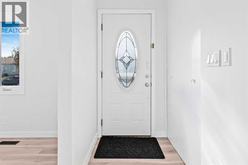 Photo 19 of 16 Marwood Circle Ne, Calgary AB