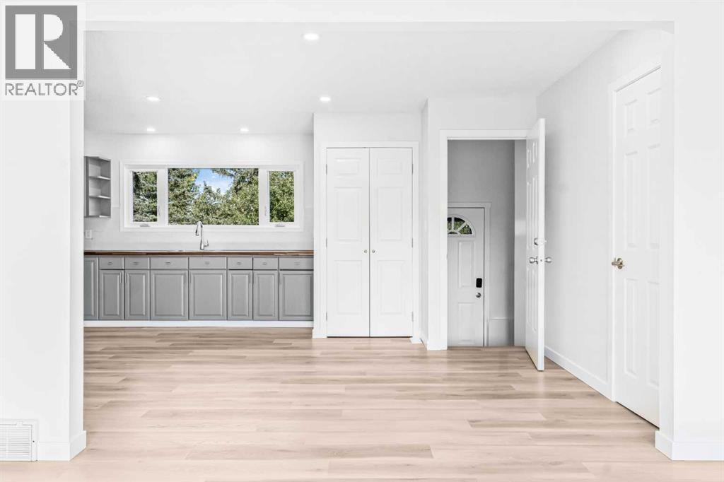 Photo 6 of 16 Marwood Circle Ne, Calgary AB