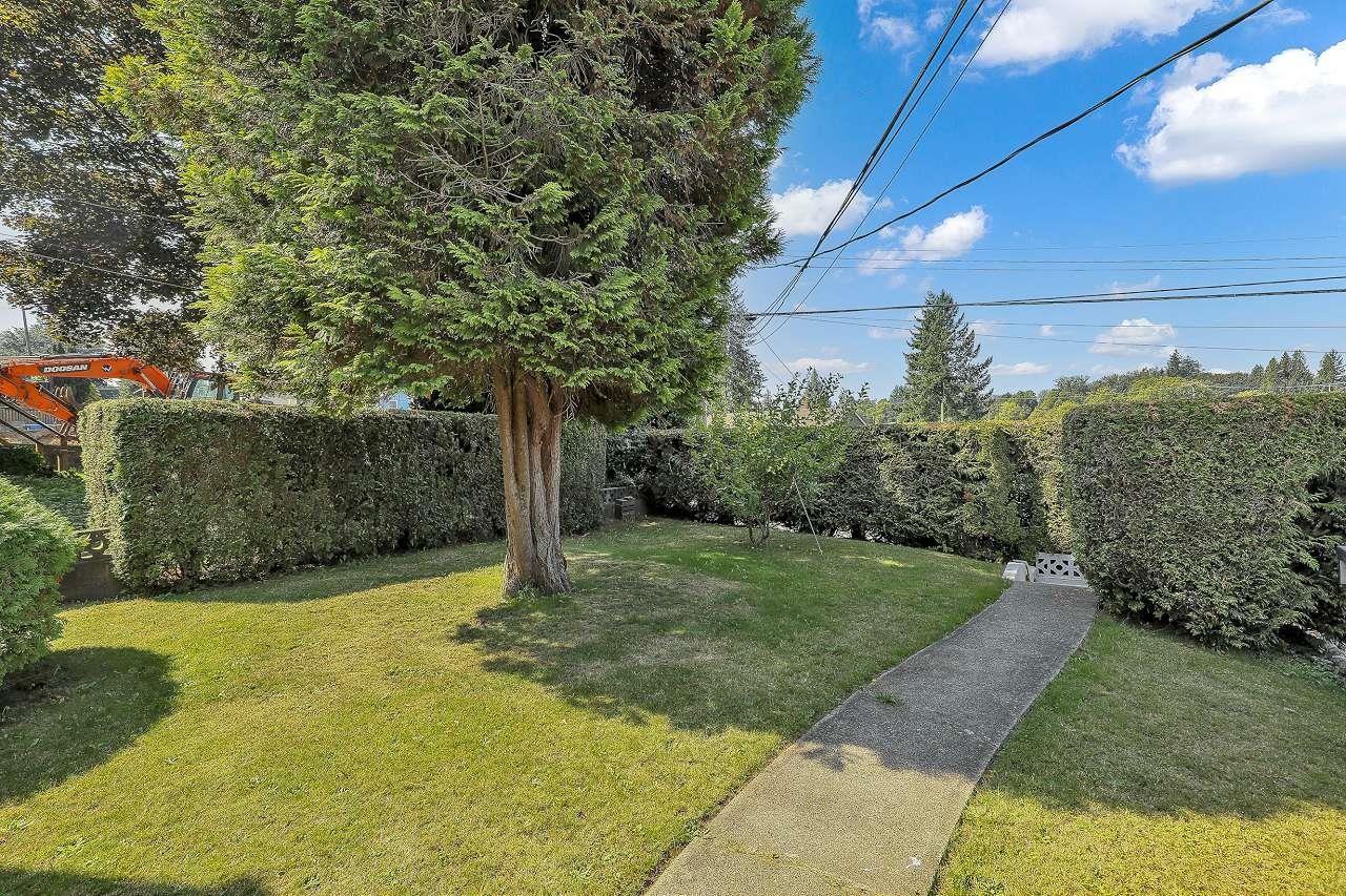 Photo 30 of 2374 Hillside Drive, Abbotsford BC