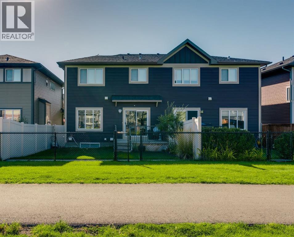 Photo 4 of 128 Midtown Court Sw, Airdrie AB