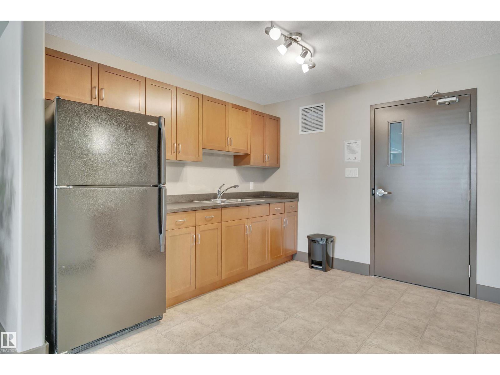 Photo 2 of 231 11603 Ellerslie Rd Sw, Edmonton AB