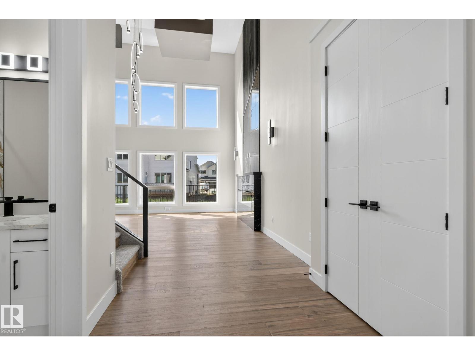 Photo 11 of 17116 2 St Nw, Edmonton AB