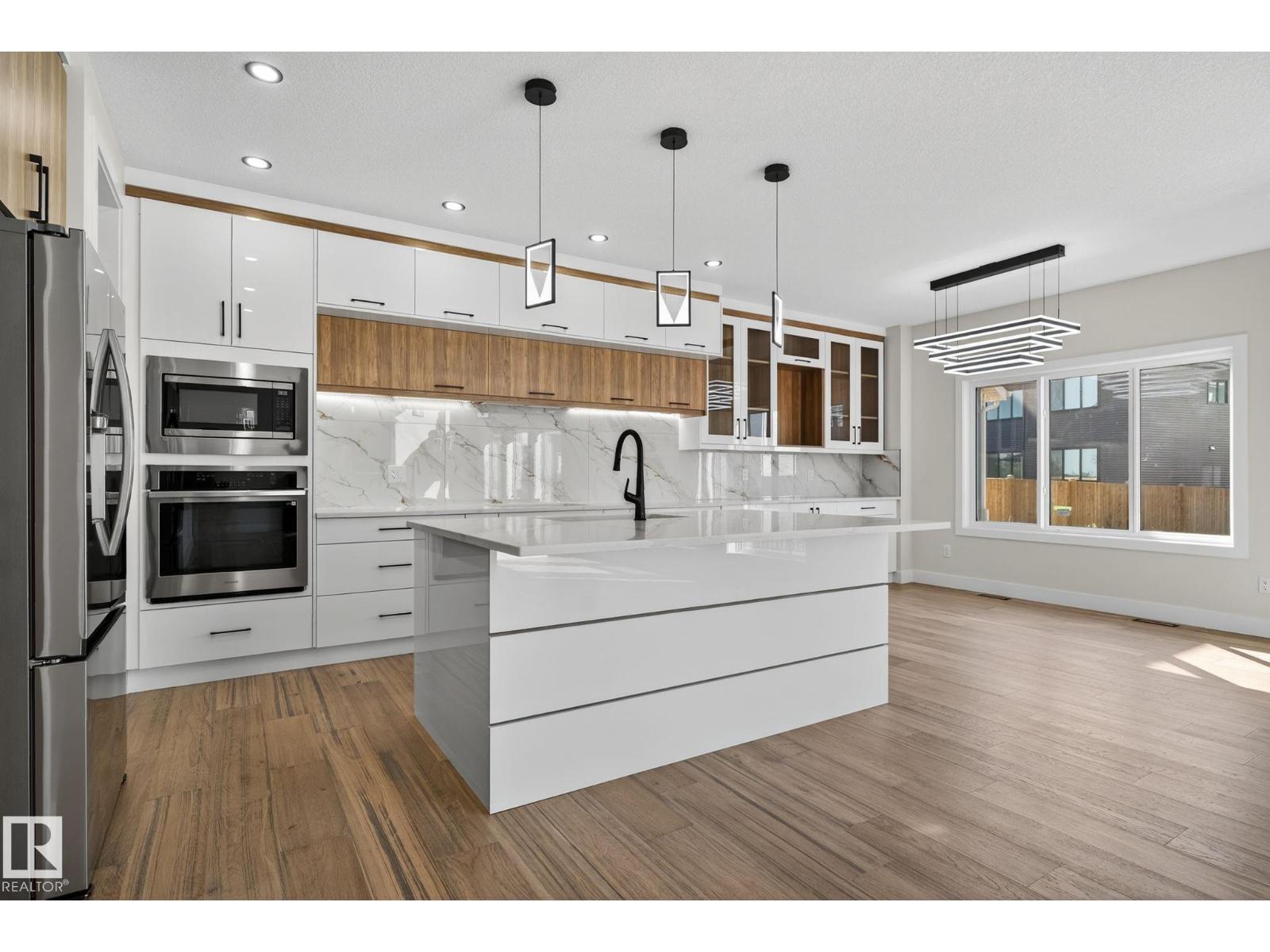 Photo 22 of 17116 2 St Nw, Edmonton AB