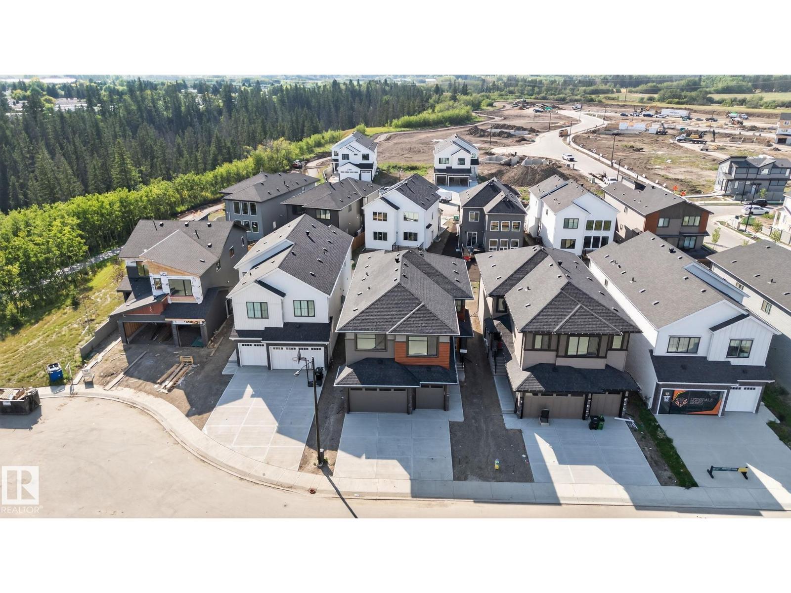 Photo 4 of 17116 2 St Nw, Edmonton AB