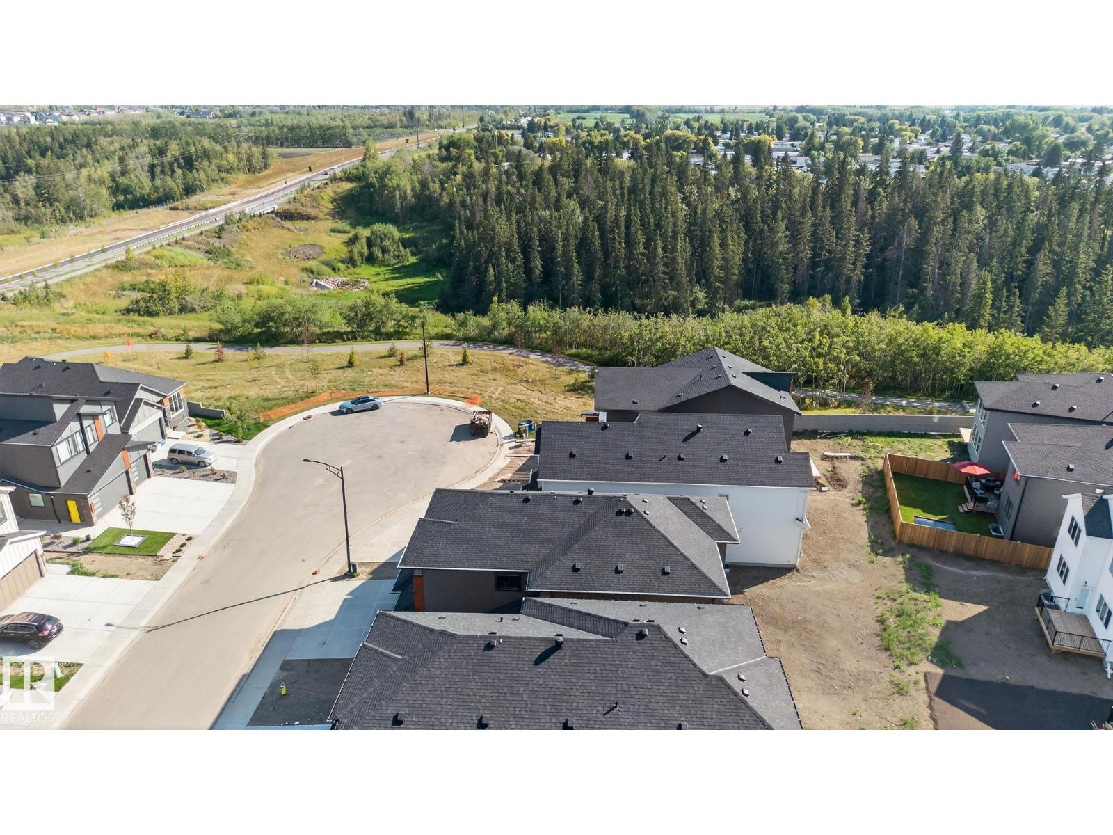 Photo 5 of 17116 2 St Nw, Edmonton AB