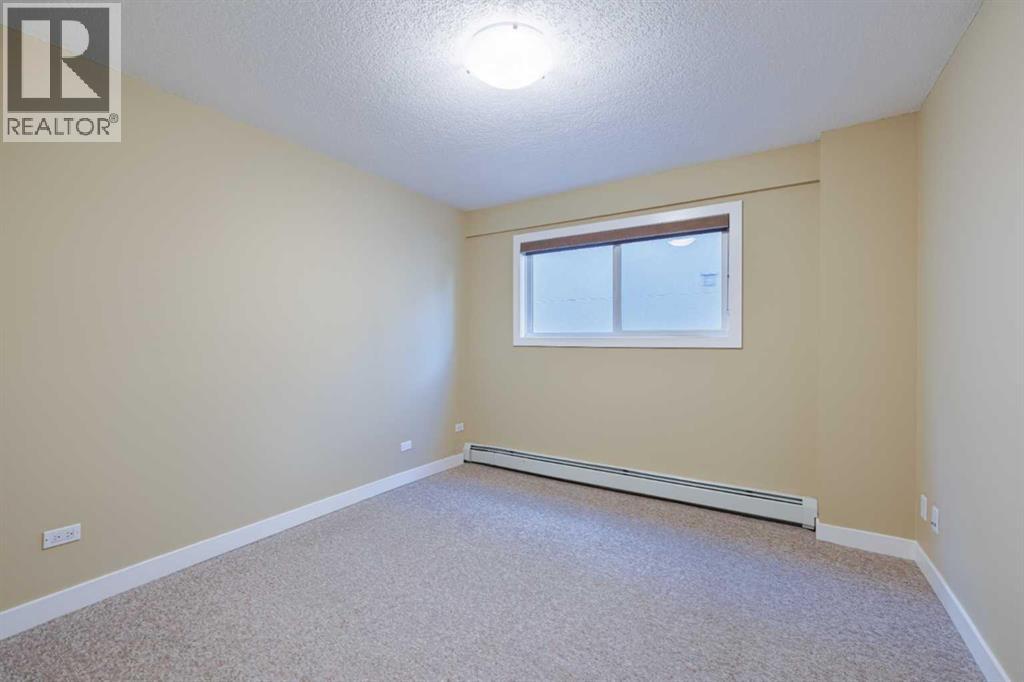 Photo 14 of 10 1715 13 Street Sw, Calgary AB