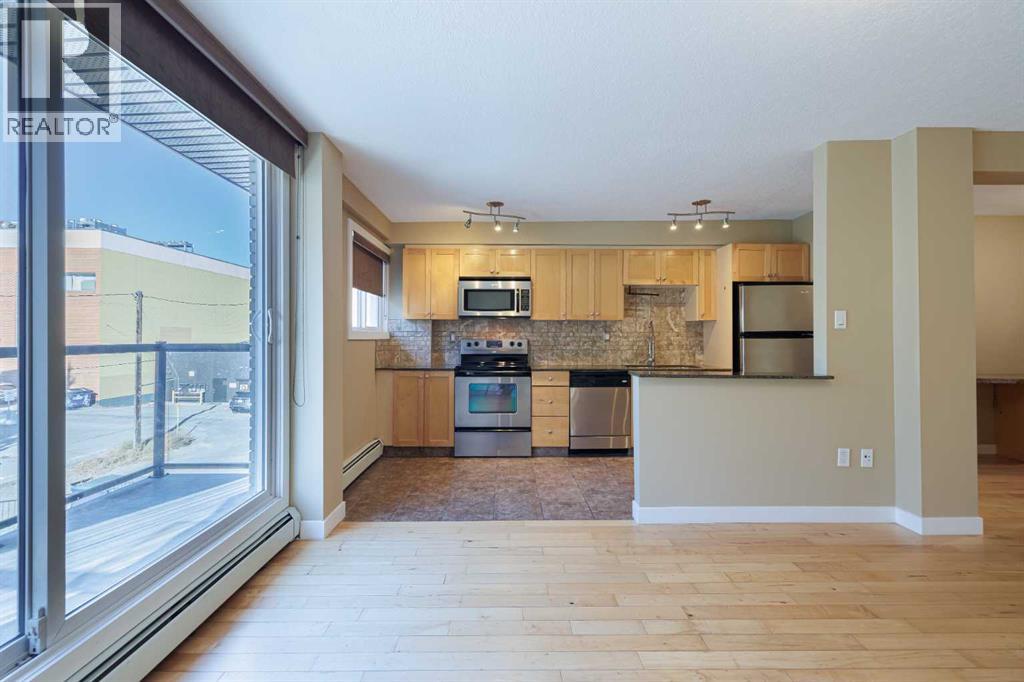 Photo 11 of 10 1715 13 Street Sw, Calgary AB