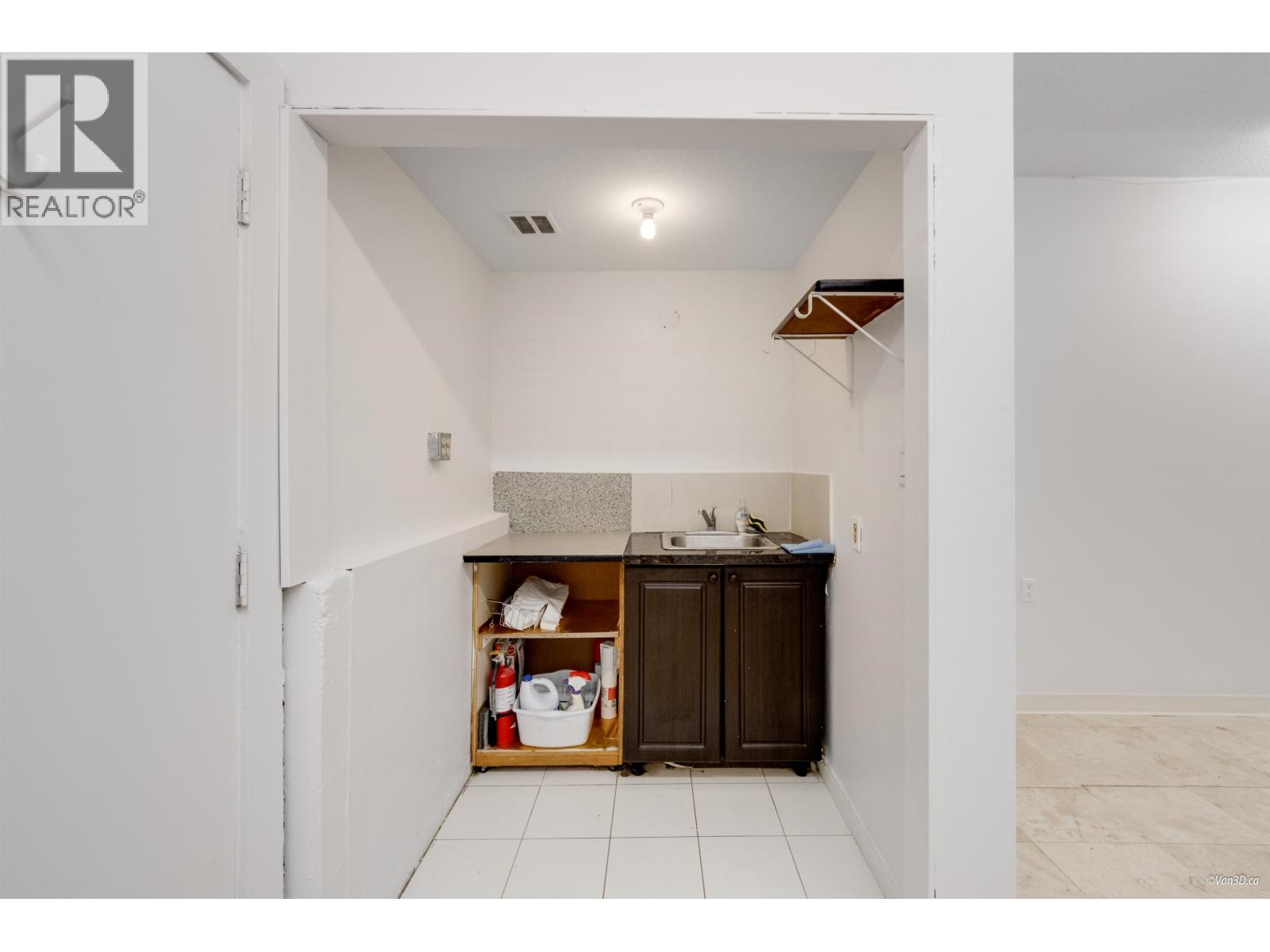 Photo 14 of 4280 Slocan Street, Vancouver BC