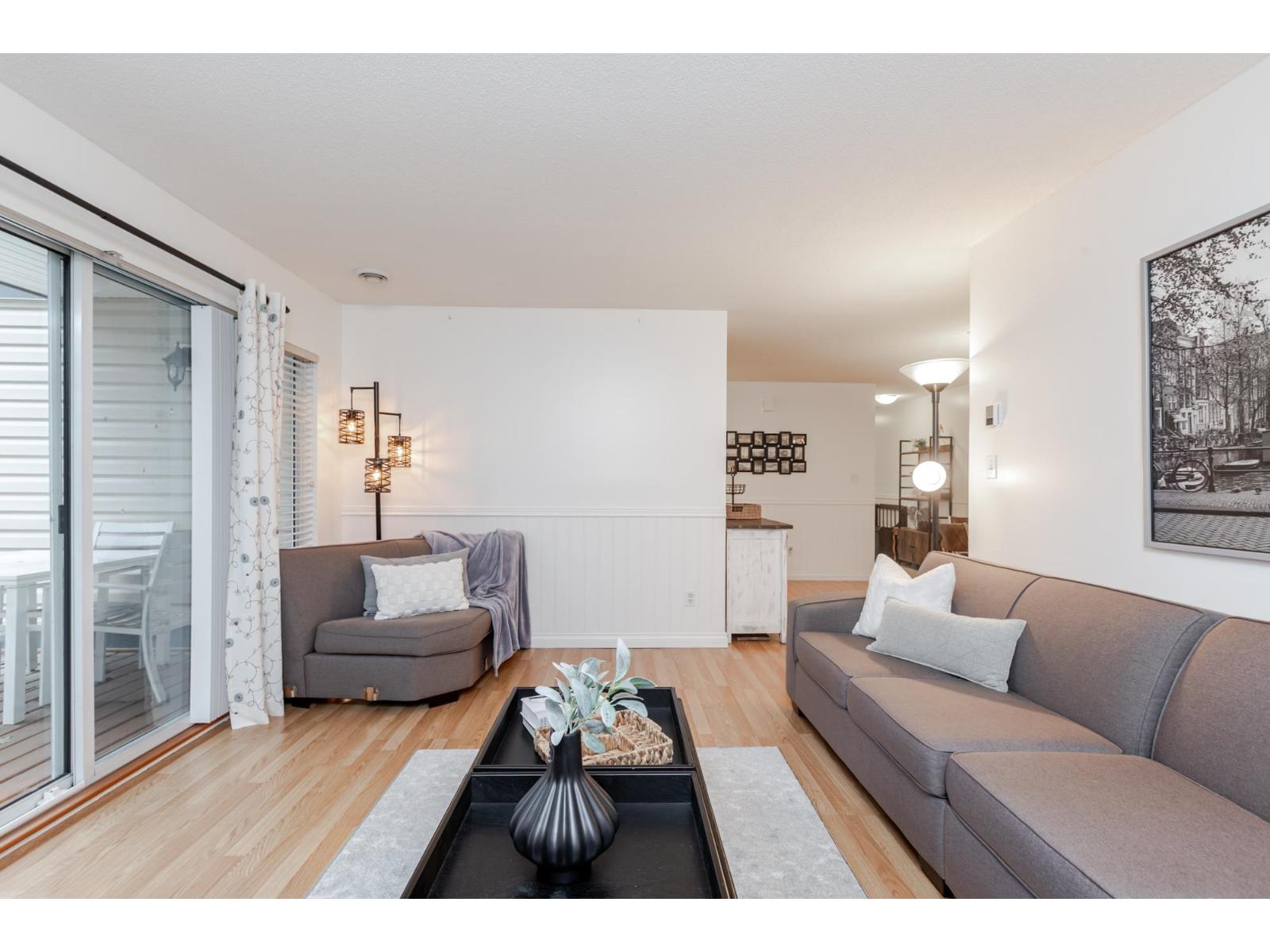 Photo 18 of 44 5670 208 Street, Langley BC