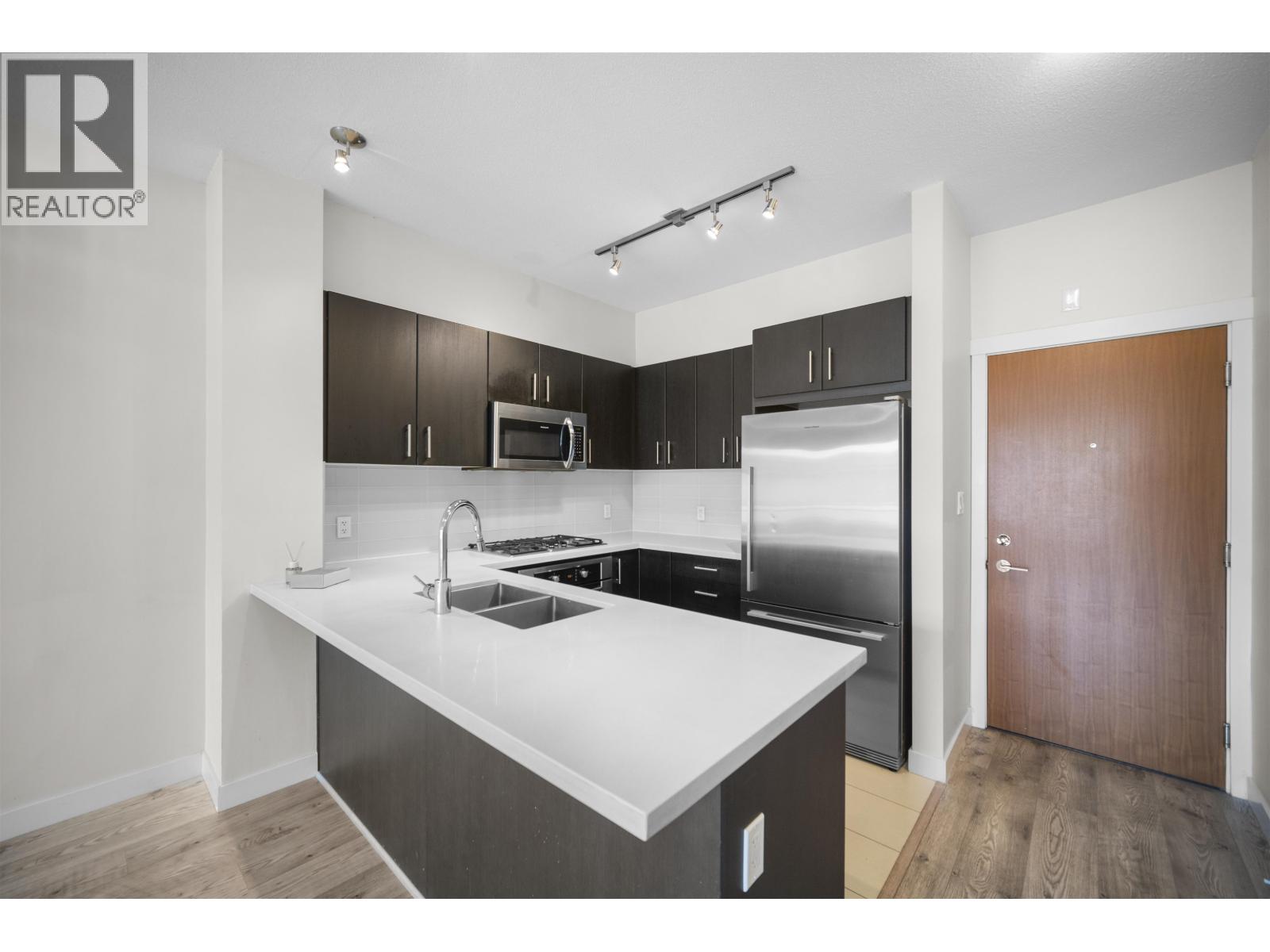 Photo 1 of 415 3163 Riverwalk Avenue, Vancouver BC