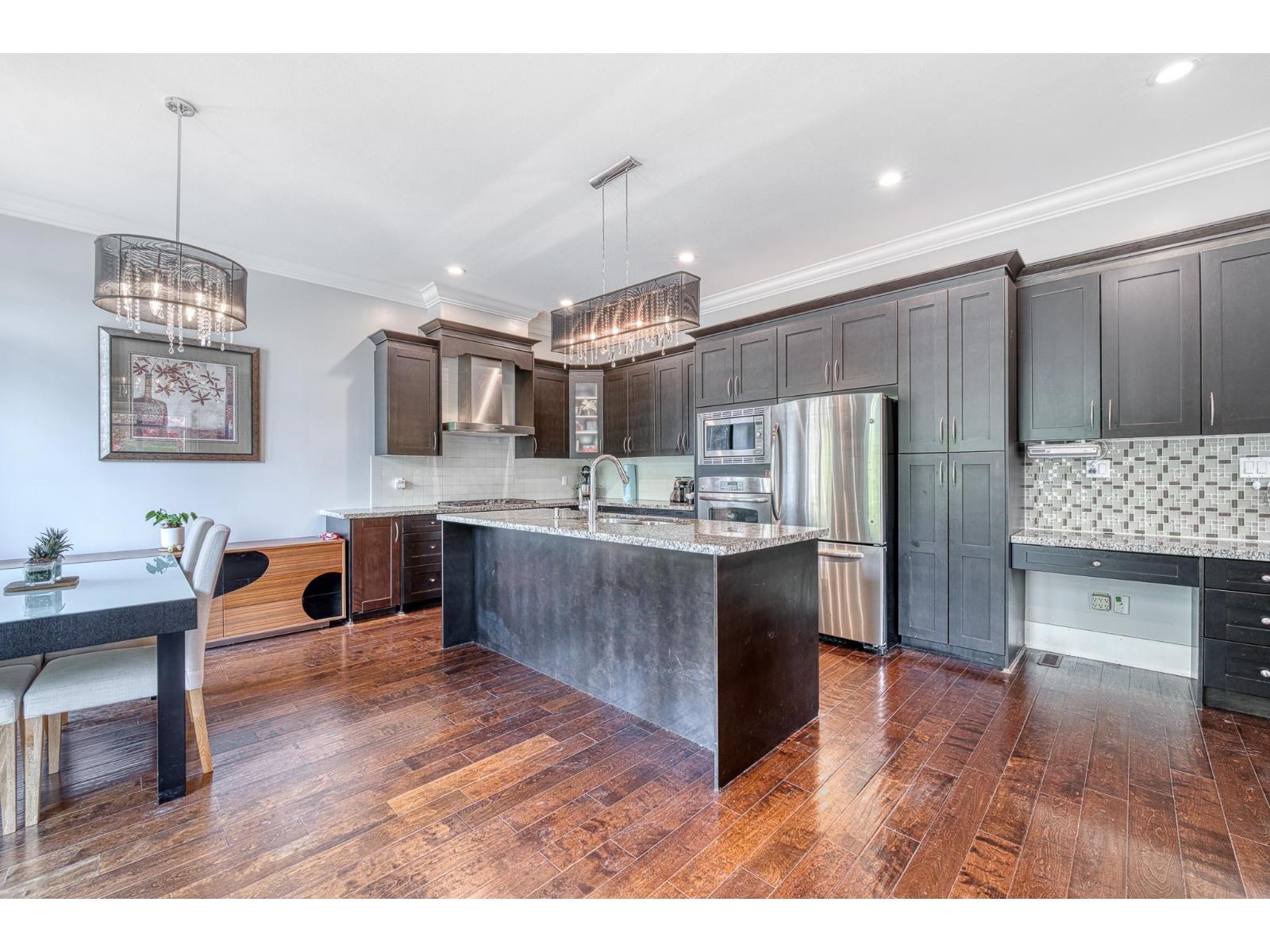 Photo 8 of 7 2456 163 Street, Surrey BC