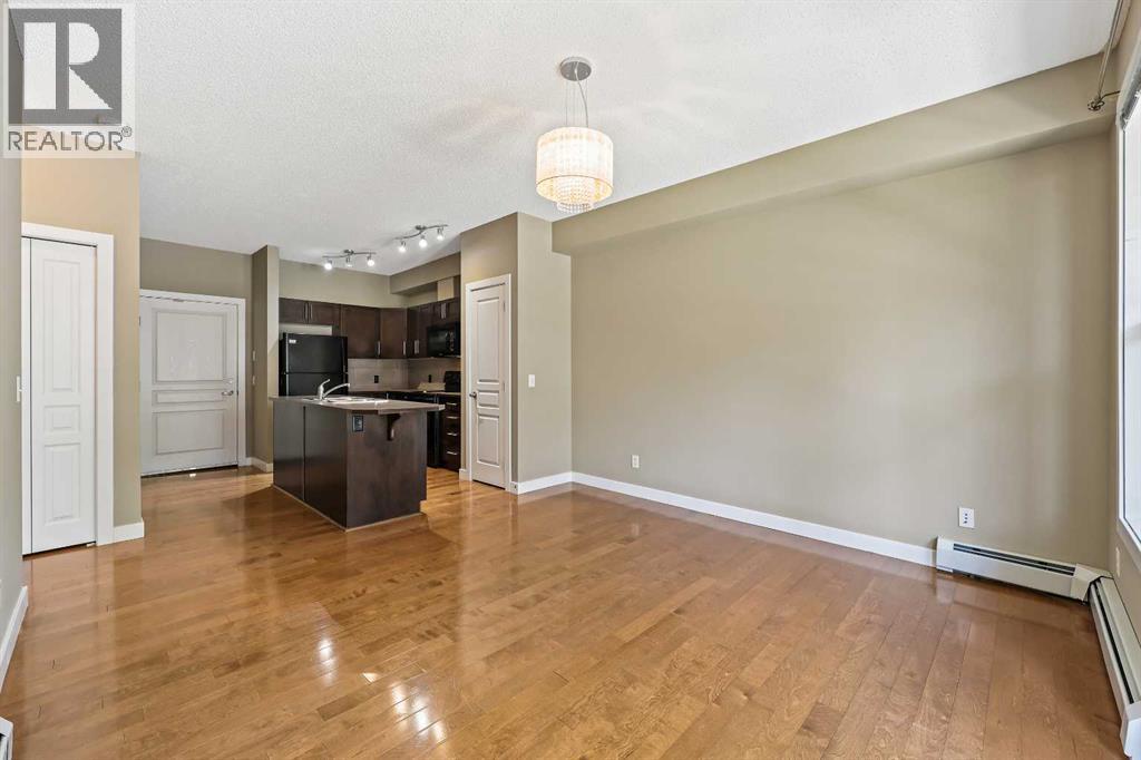 Photo 8 of 102 48 Panatella Road Nw, Calgary AB