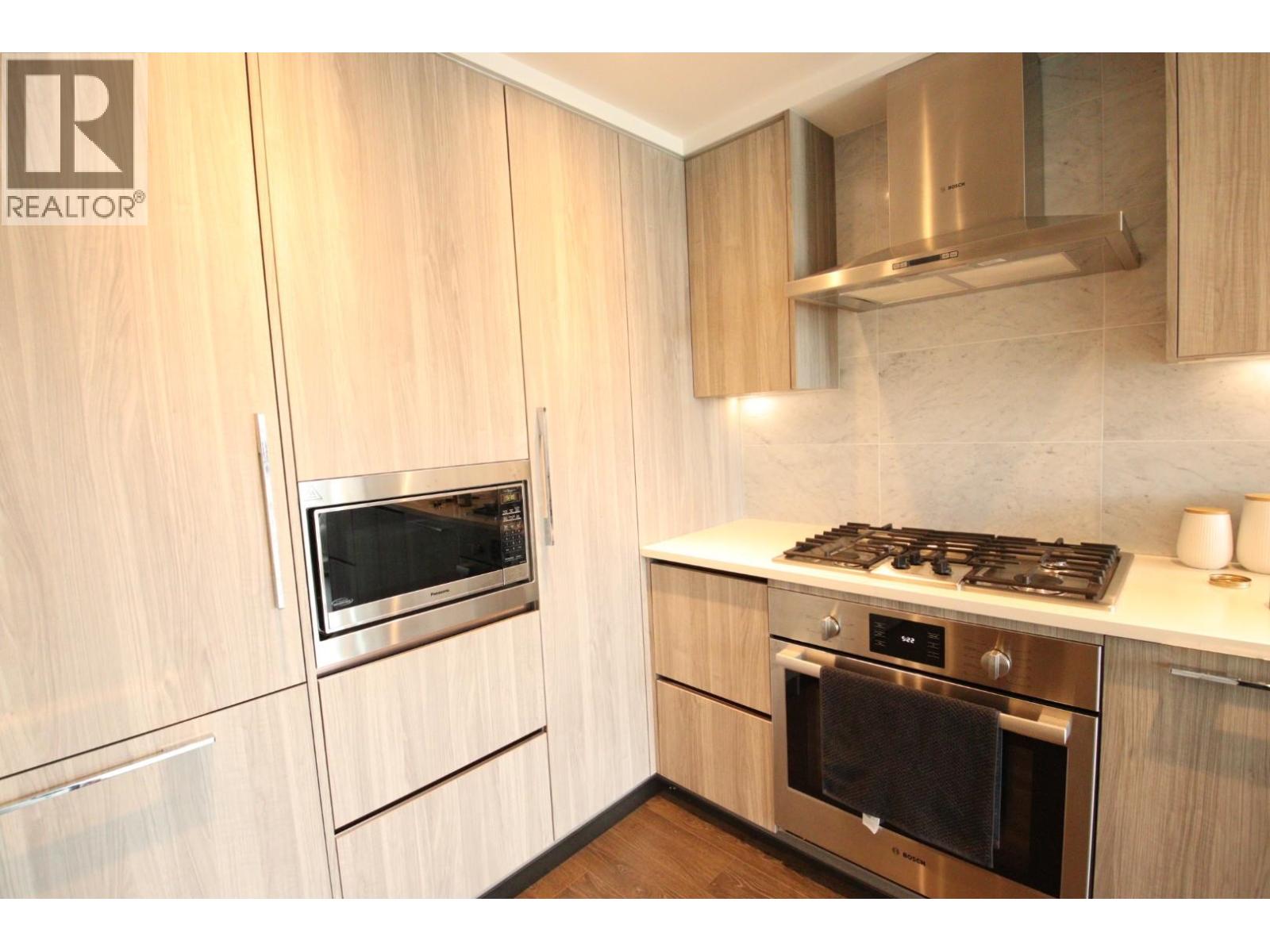 Photo 11 of 1011 4730 Lougheed Highway, Burnaby BC