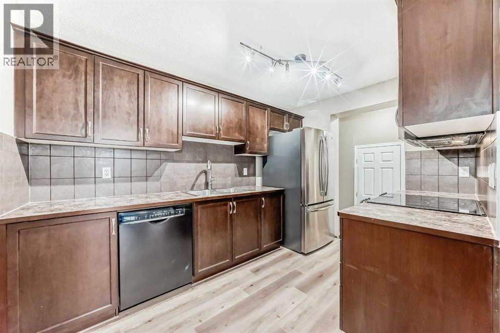 Photo 7 of 3019 Windsong Boulevard Sw, Airdrie AB