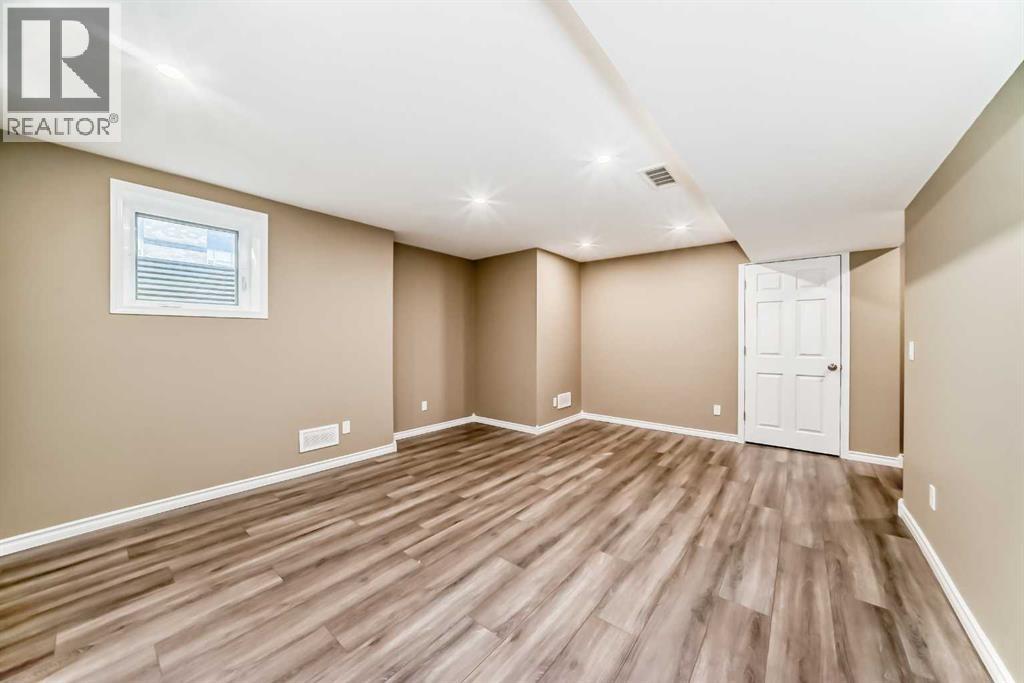Photo 32 of 3019 Windsong Boulevard Sw, Airdrie AB
