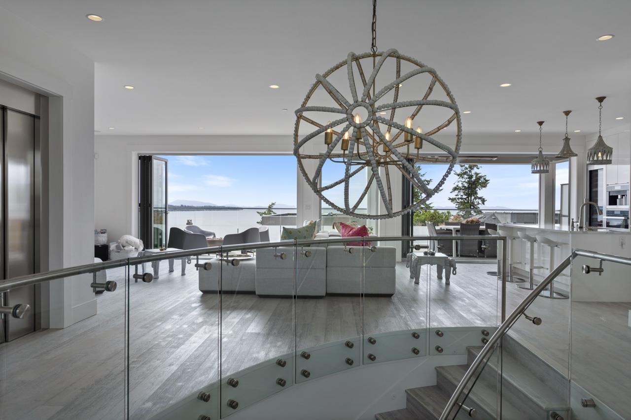 15374 ROYAL AVENUE, White Rock