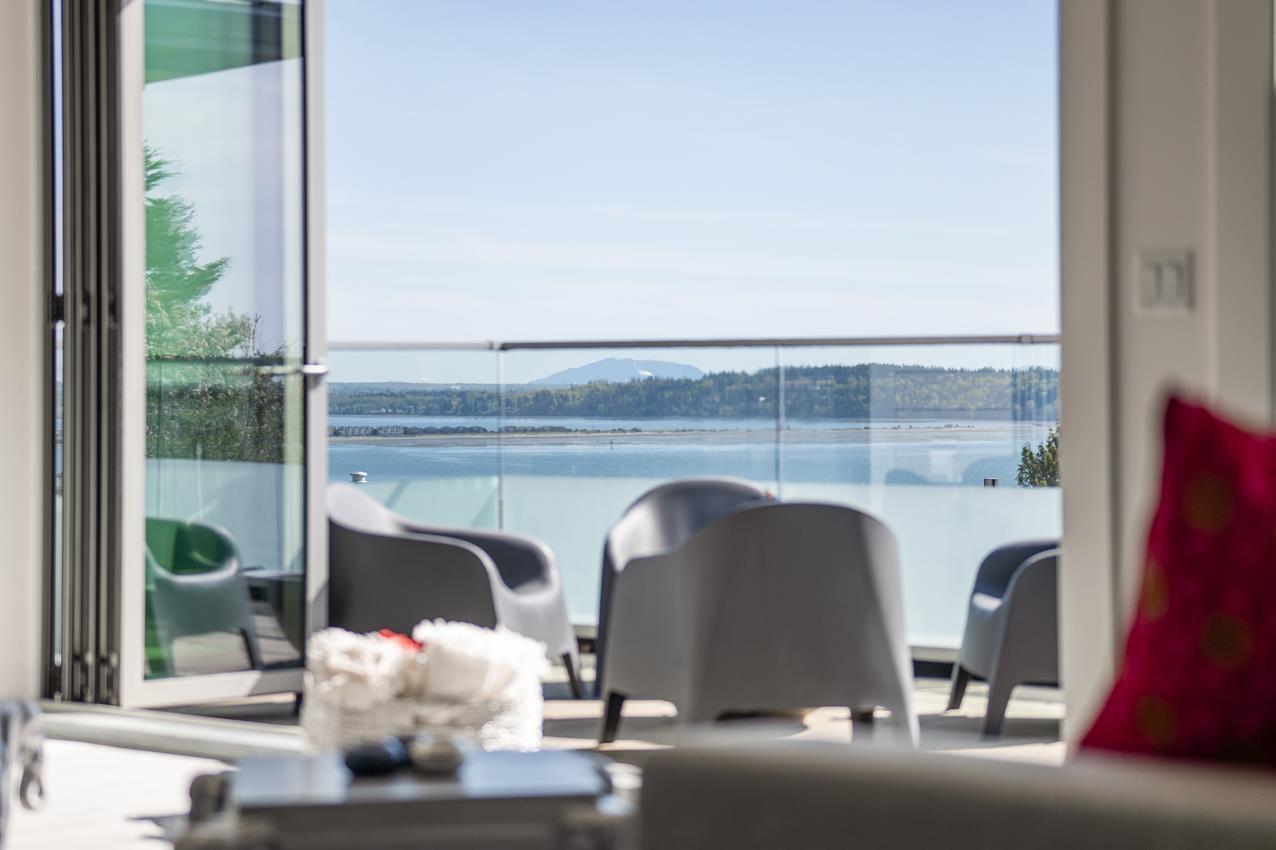 15374 ROYAL AVENUE, White Rock