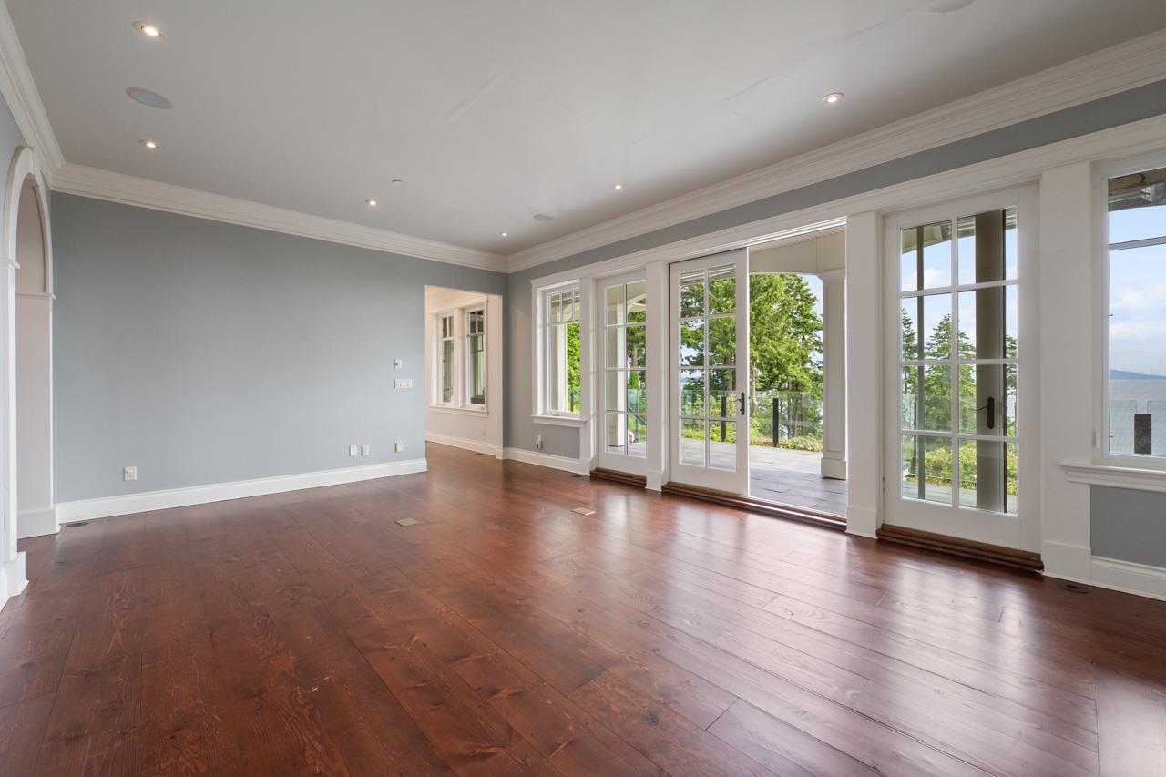 Photo 11 of 13922 Terry Road, White Rock BC