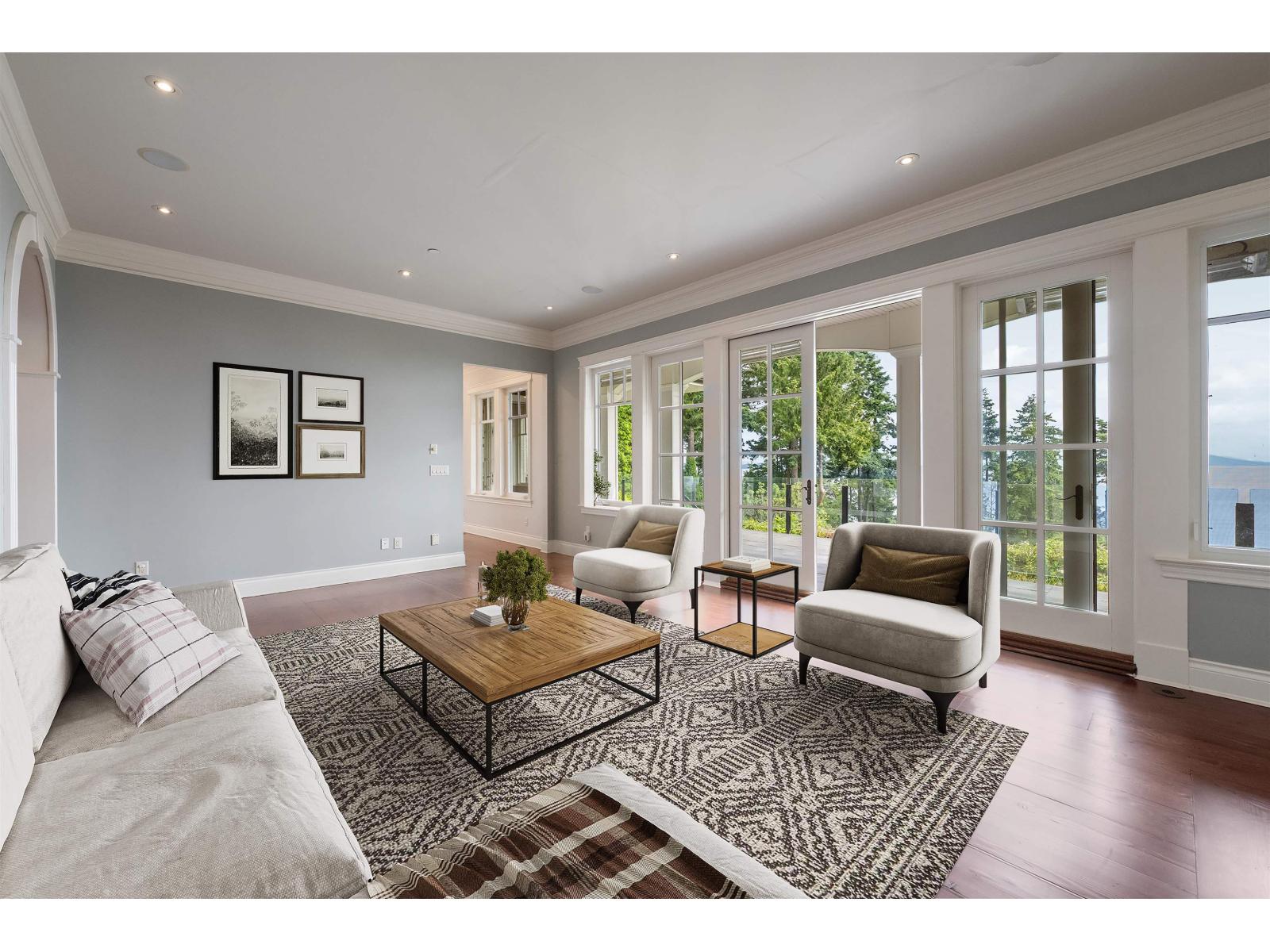 Photo 2 of 13922 Terry Road, White Rock BC