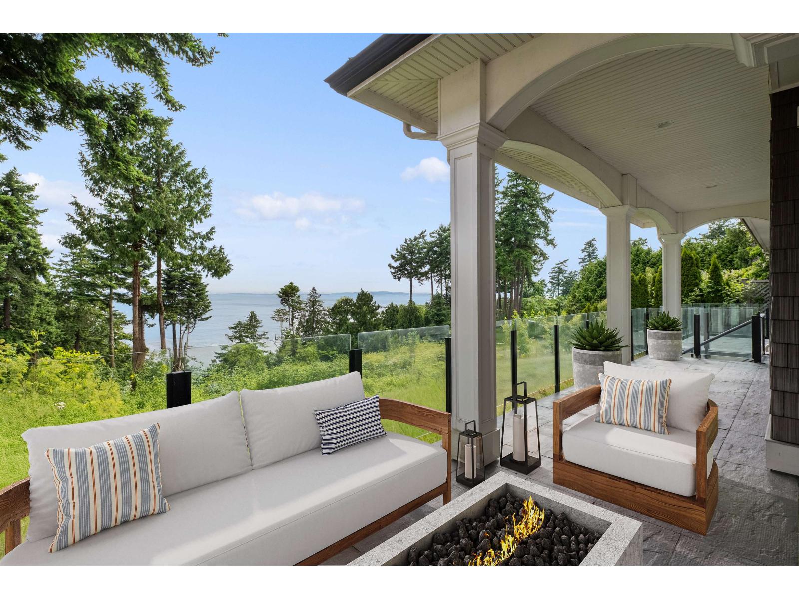 Photo 9 of 13922 Terry Road, White Rock BC
