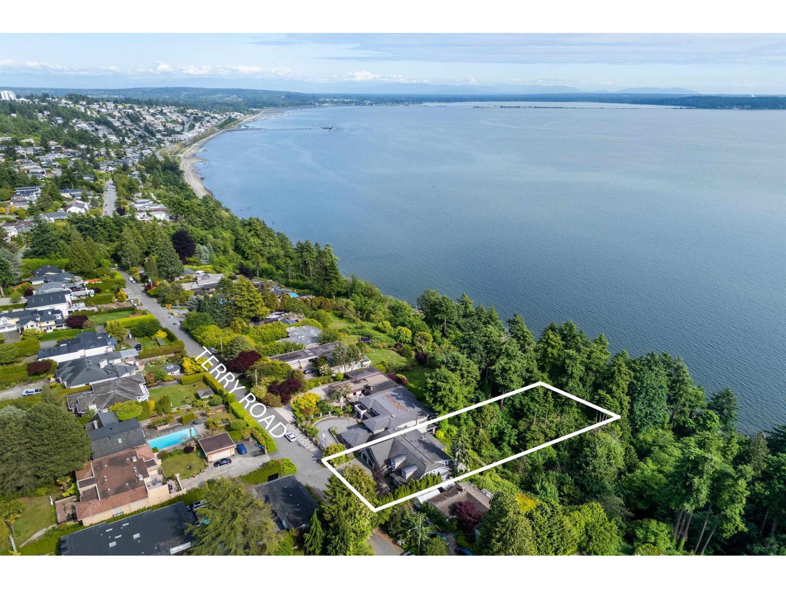 Photo 35 of 13922 Terry Road, White Rock BC