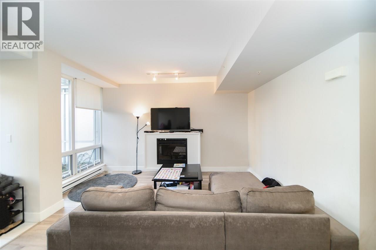 Photo 3 of 4848 Hazel Street, Burnaby BC