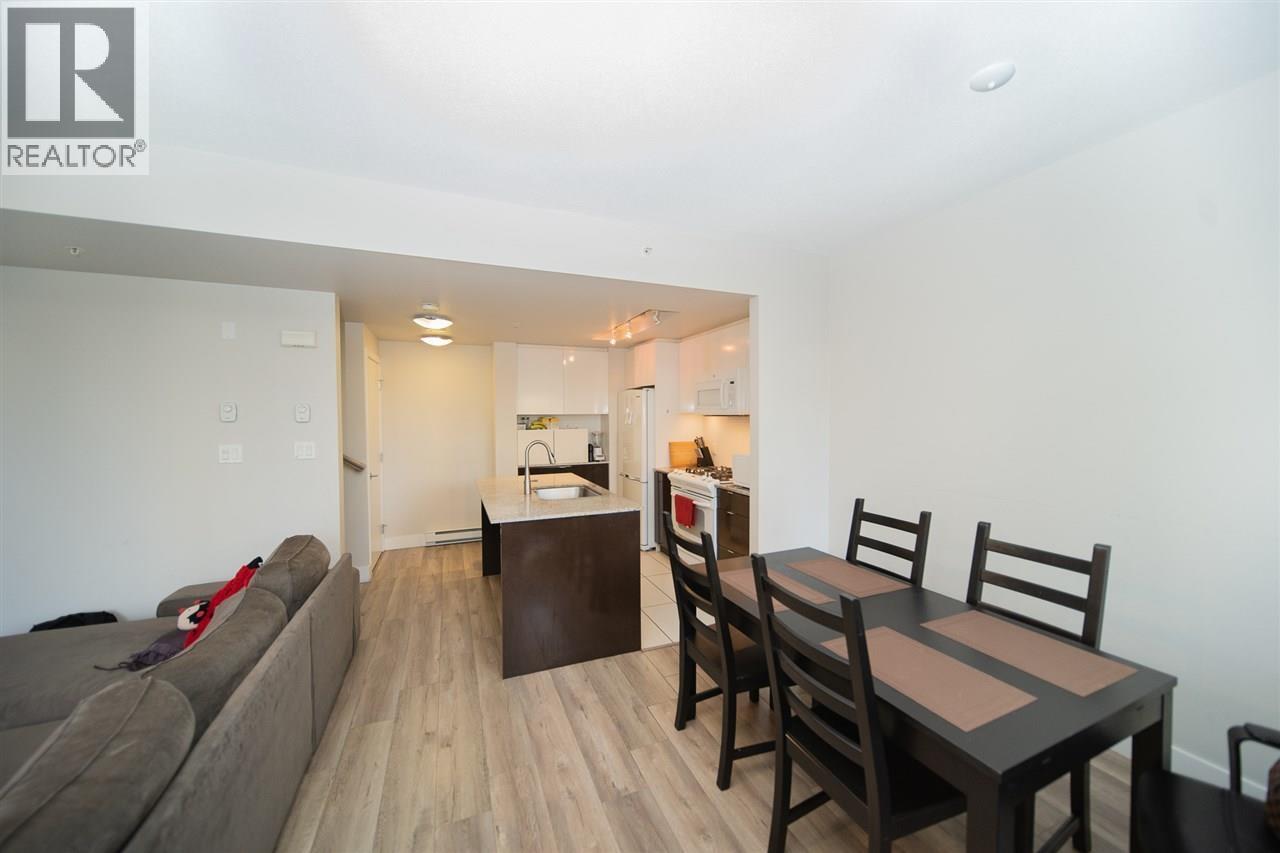 Photo 4 of 4848 Hazel Street, Burnaby BC